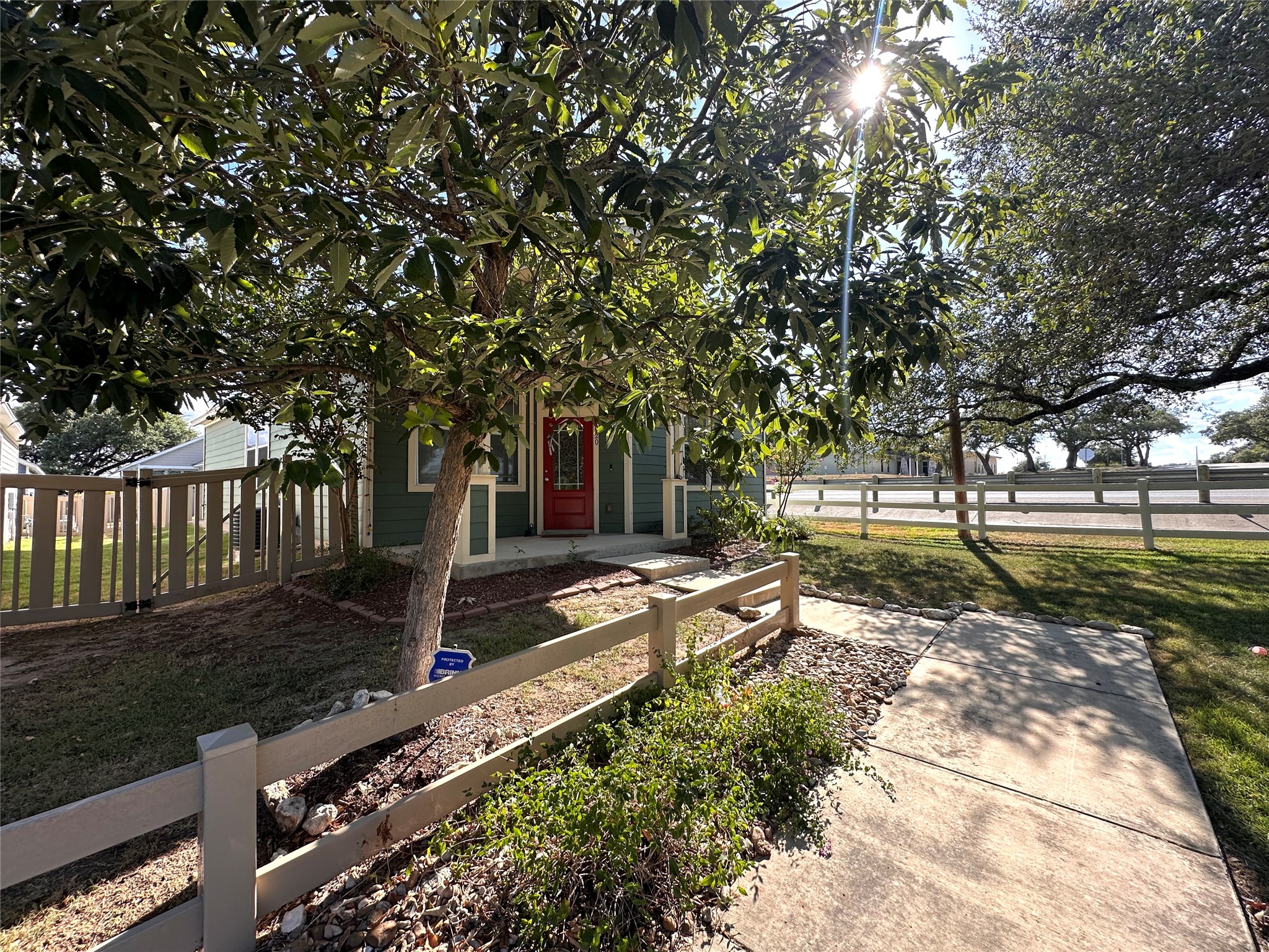 1020 Nevarez, Kyle, TX 78640 — photo 2