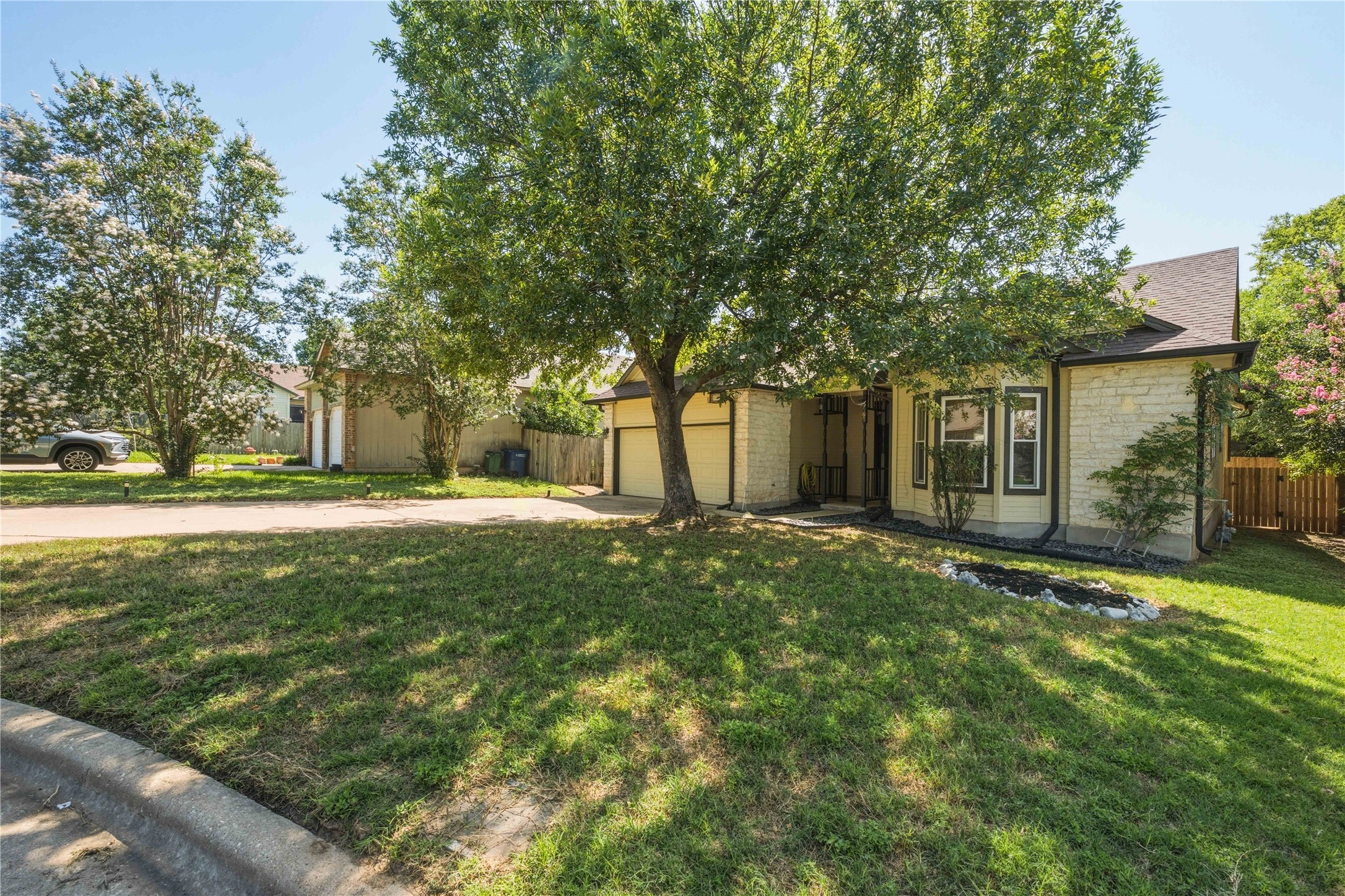 9505 Doliver Dr — photo