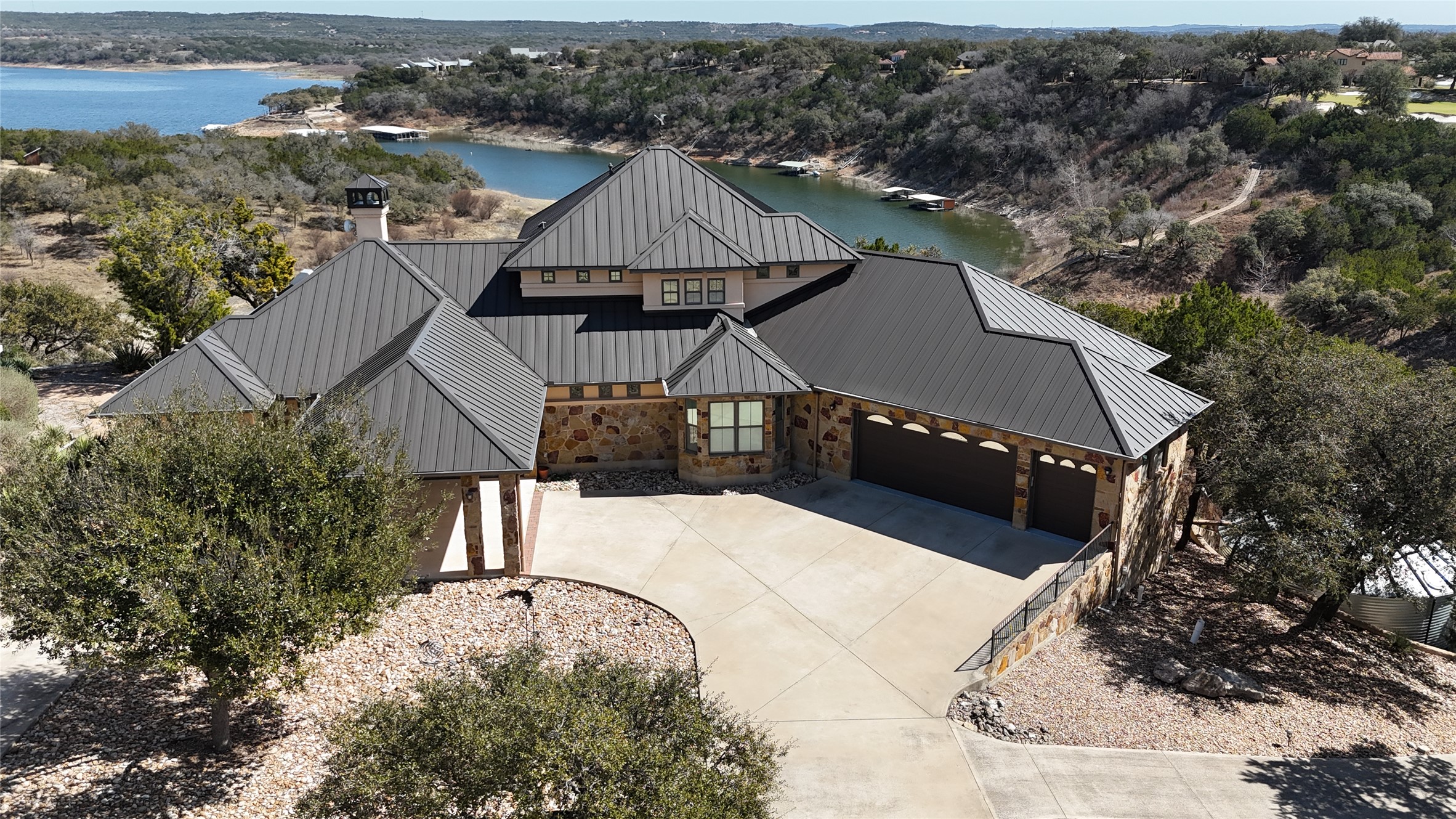 128 Carol CV — photo
