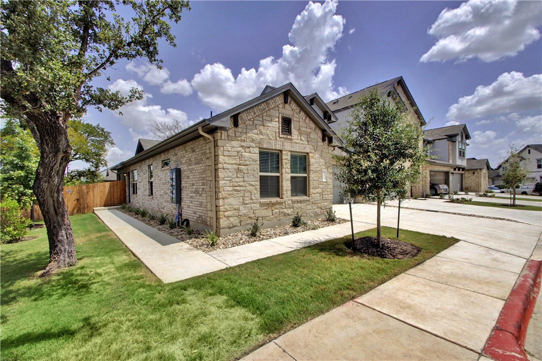 12917 Leatherback Ln — photo