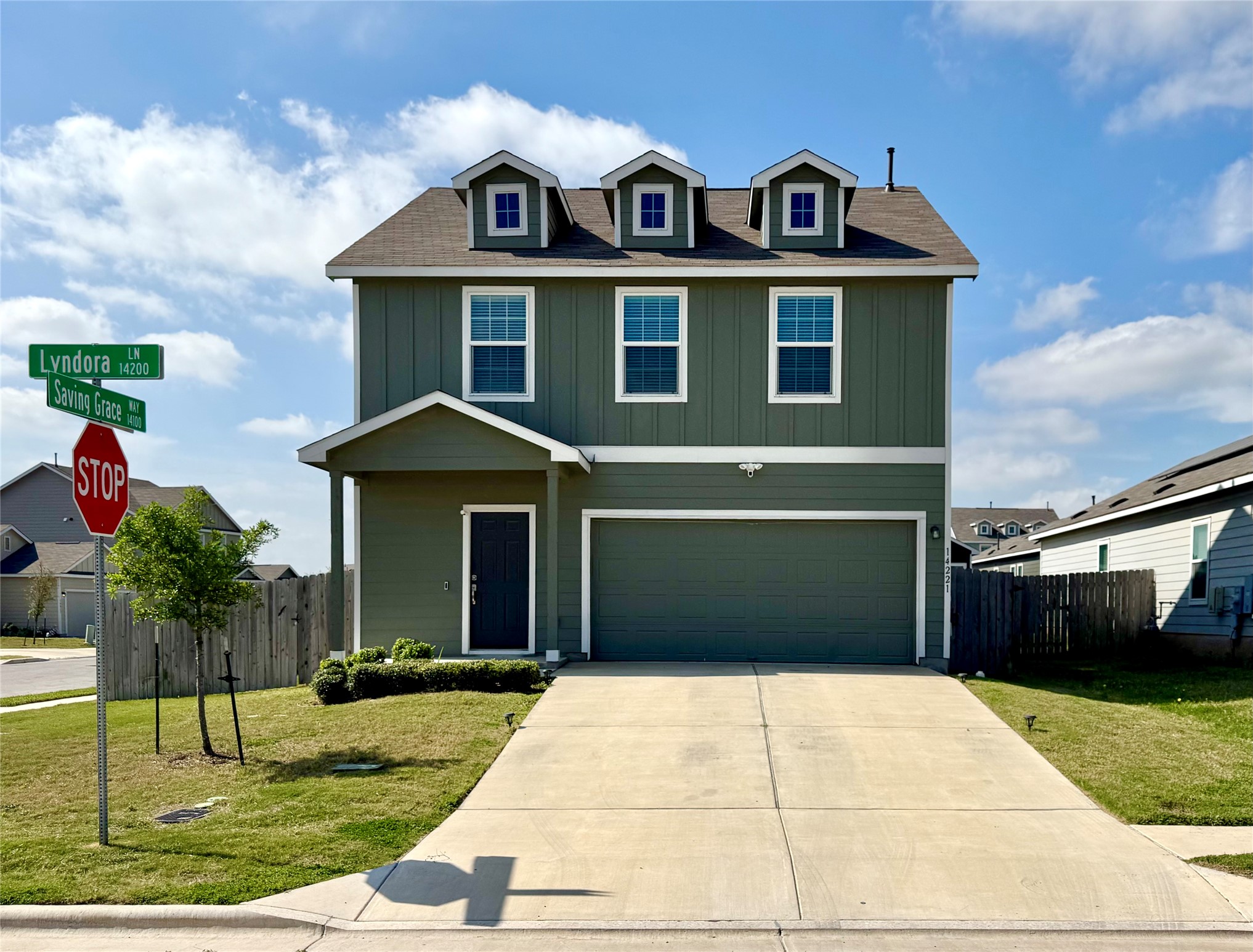 14221 Lyndora Ln — photo
