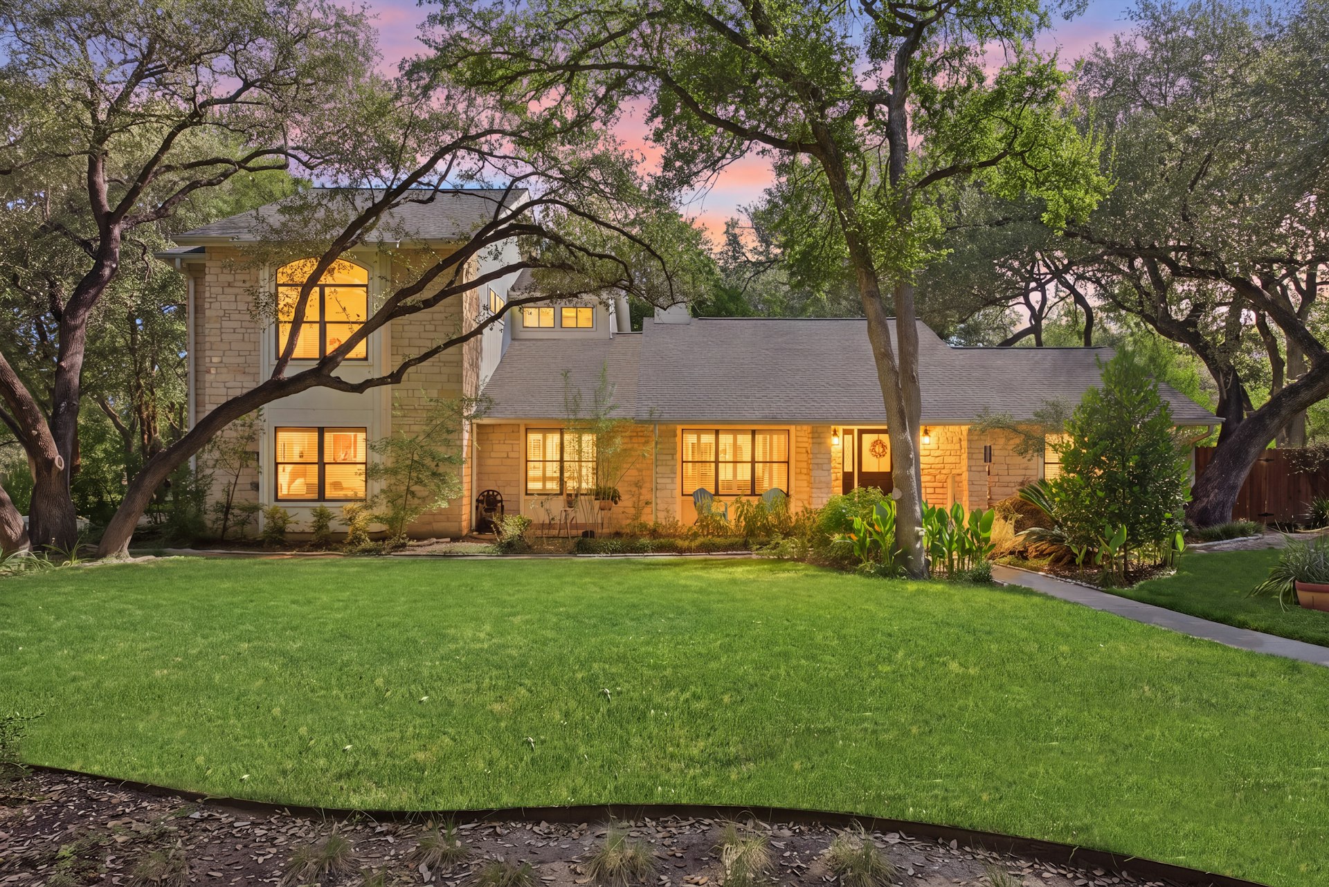 6604 Liveoak Dr — photo