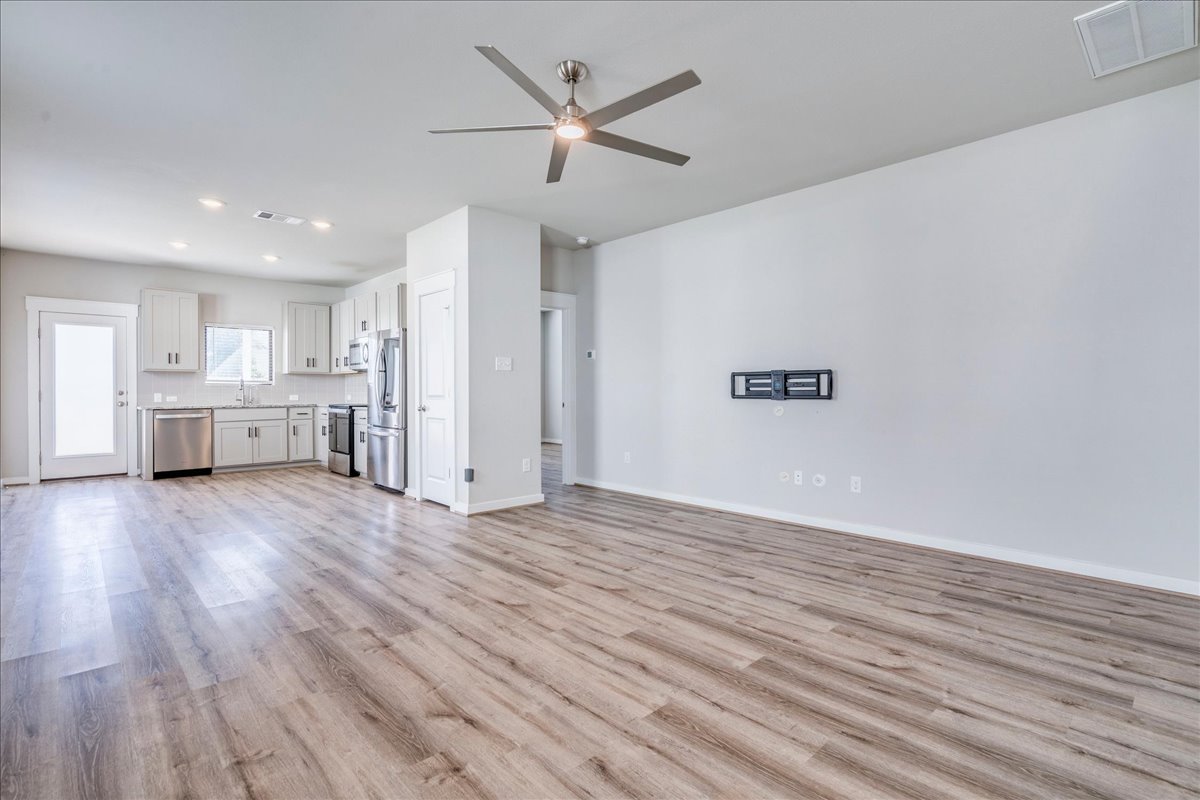 144 Threshing Road #A, Buda, TX 78610 — photo 2
