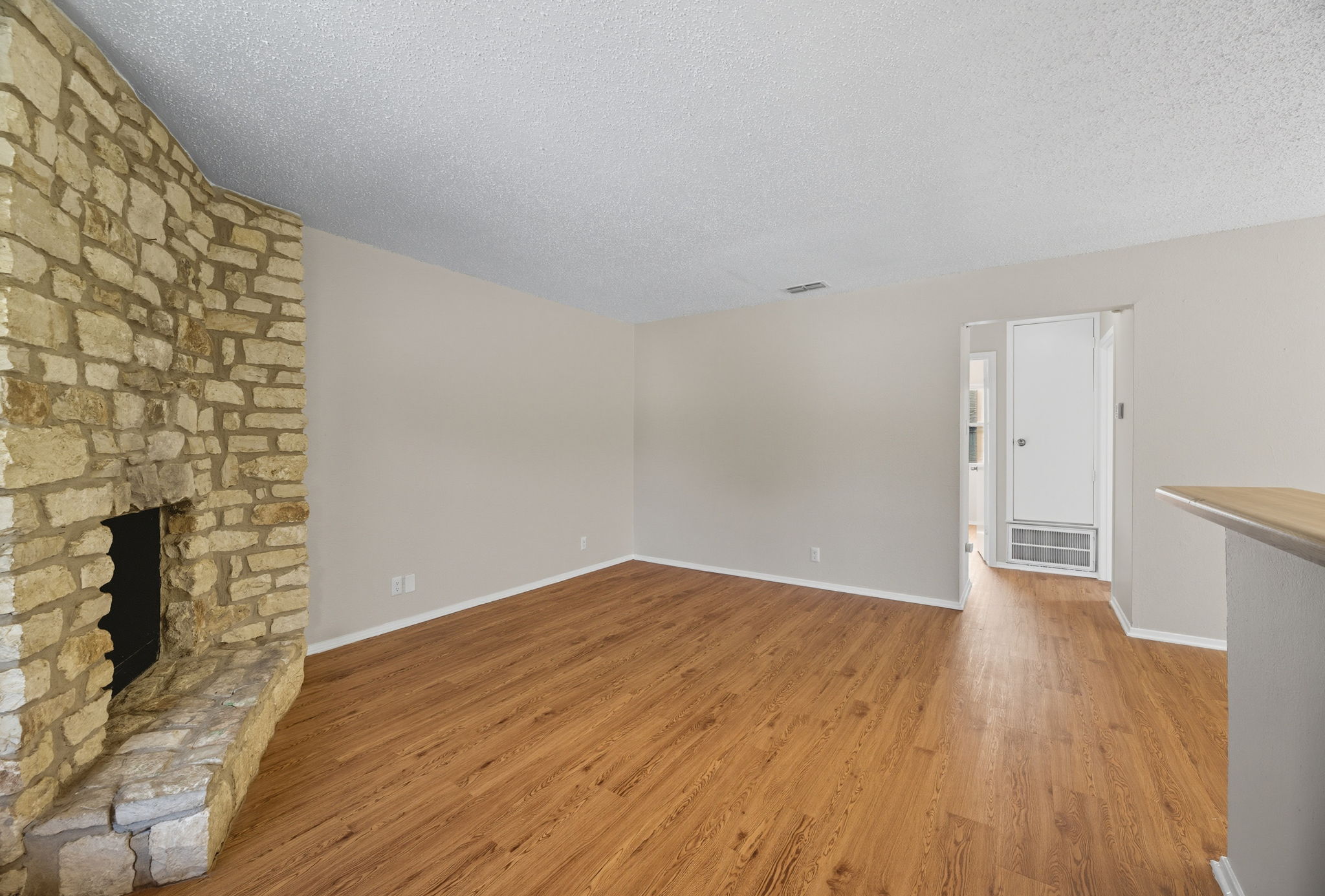 Home in Austin, TX 78748 — photo 3