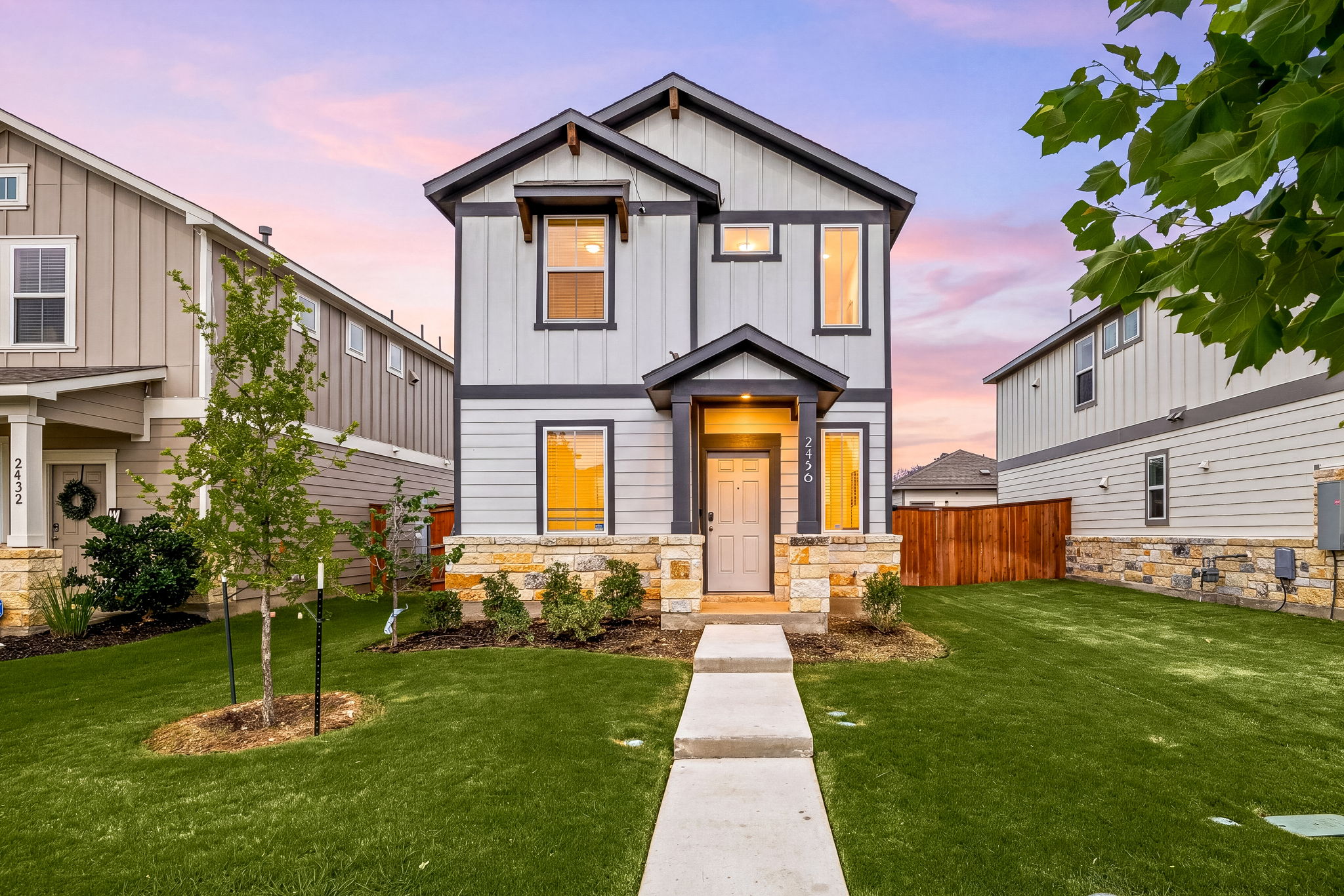 2456 Jack Nora Way — photo