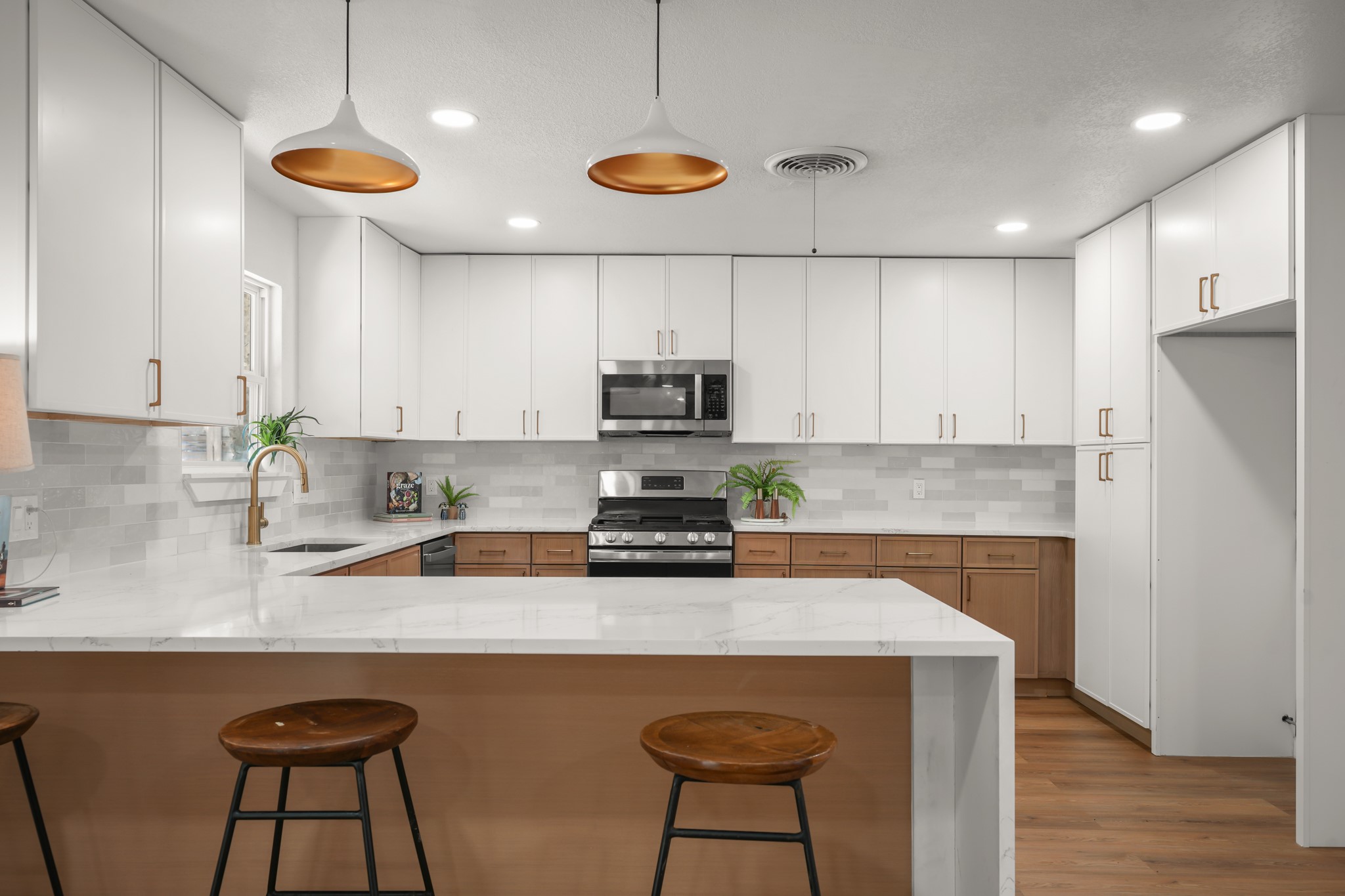 11704 Indianhead Dr — photo