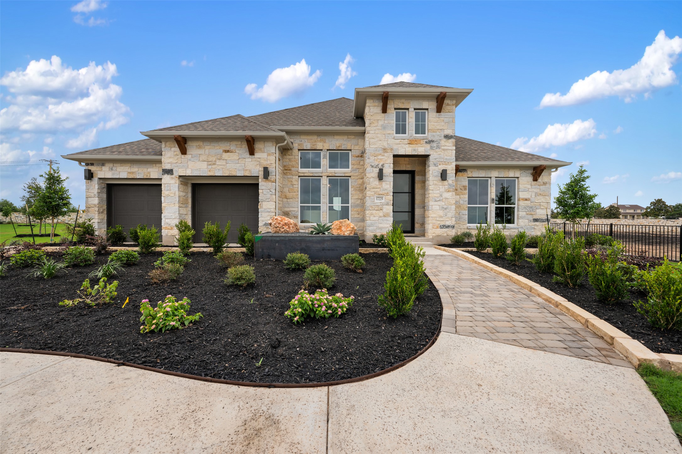 132 Bigtooth Maple Ln — photo