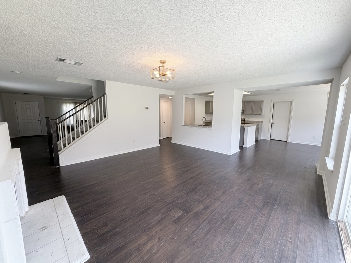 1707 Treeline Dr — photo