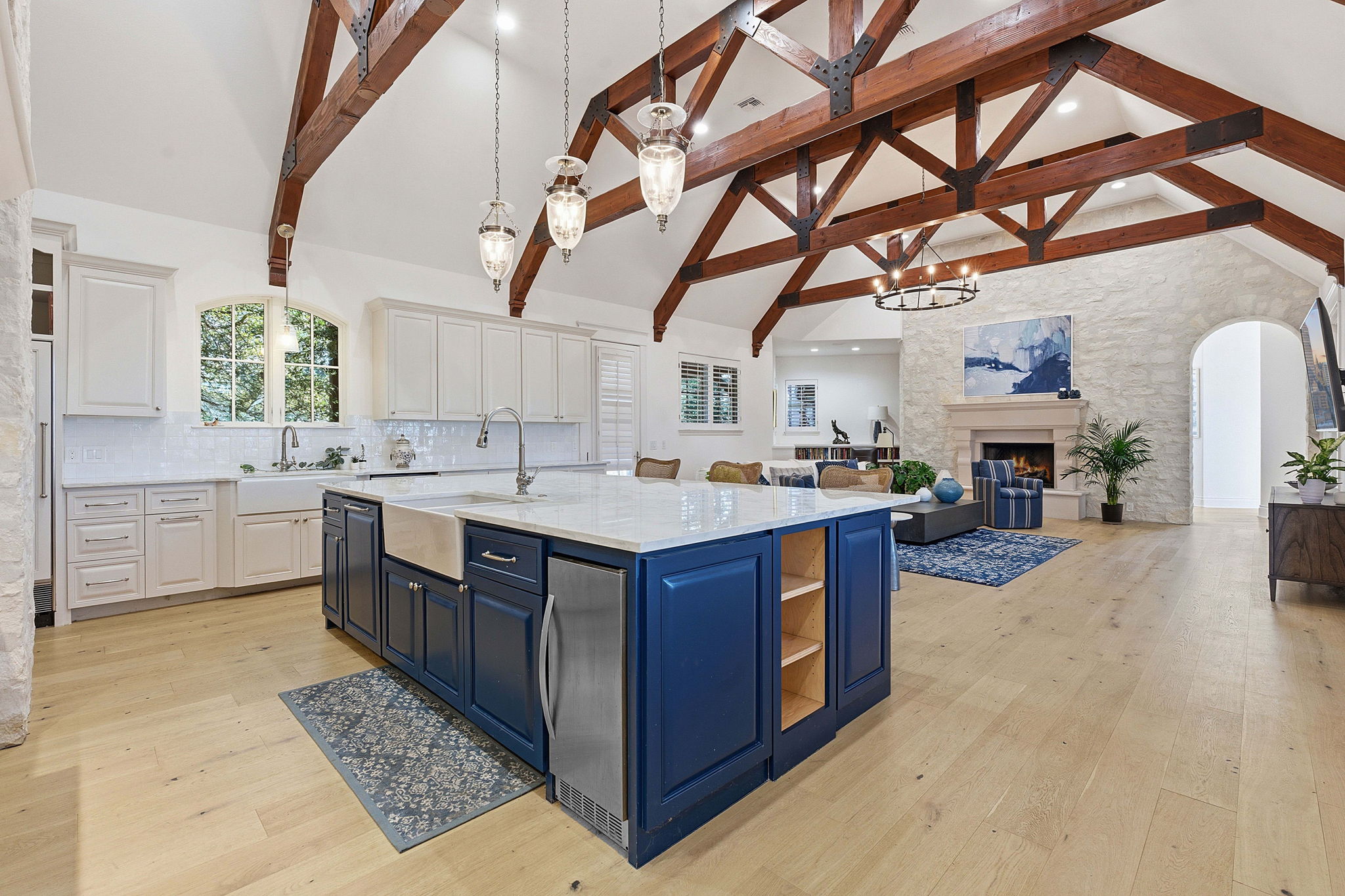 16400 Hamilton Pool Rd — photo
