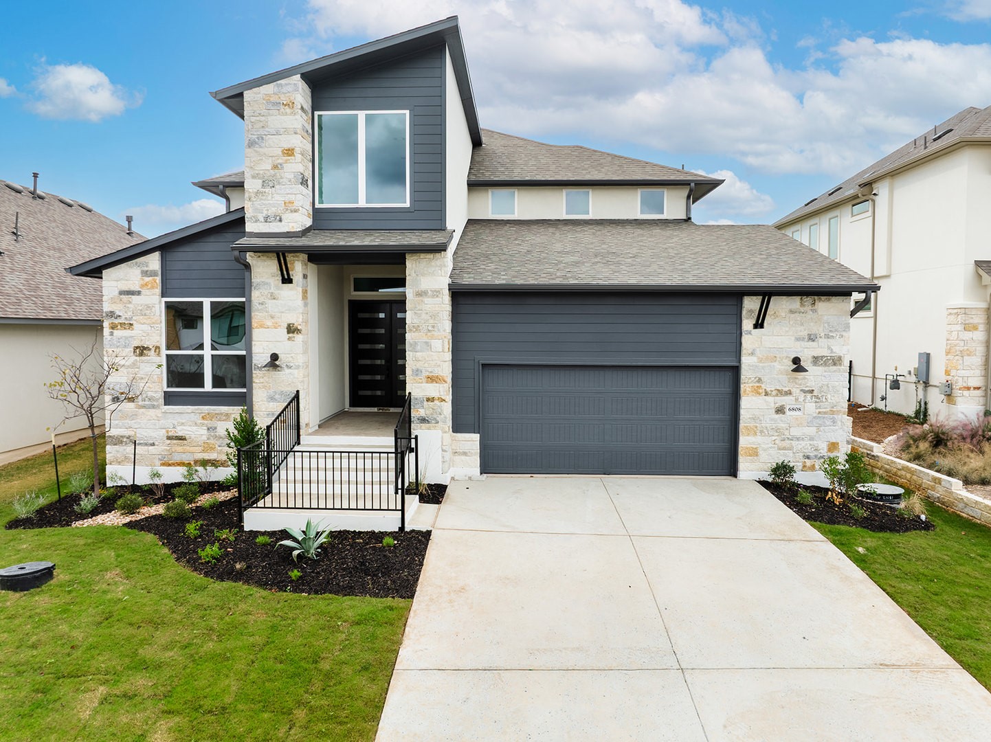 6808 Liberty Grotto Ct — photo