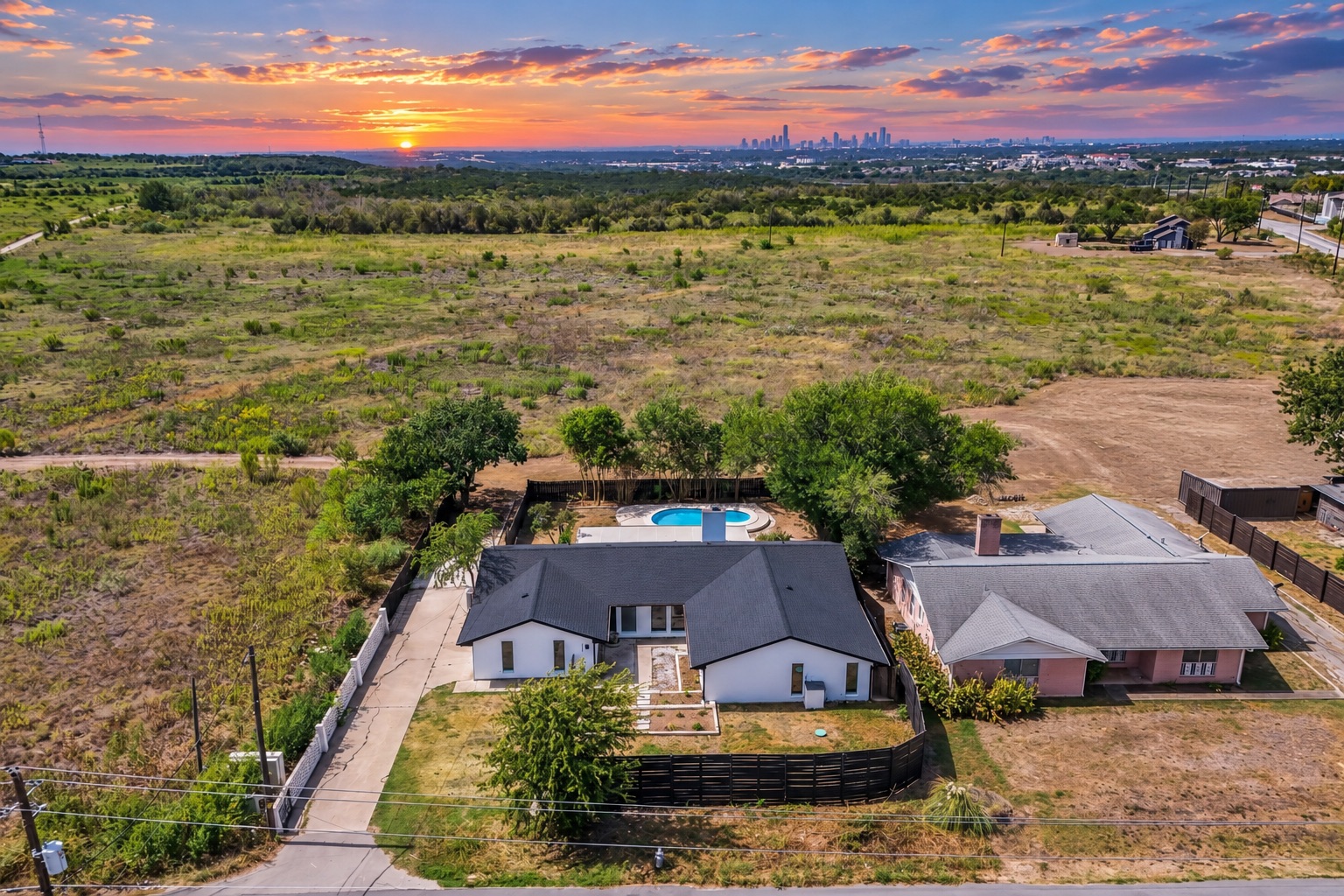 6209 Daffan Ln — photo