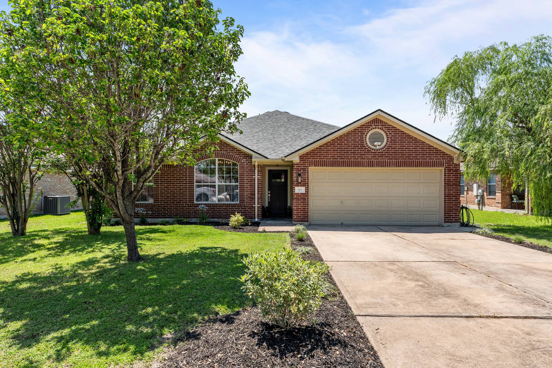 113 Hanstrom Dr — photo