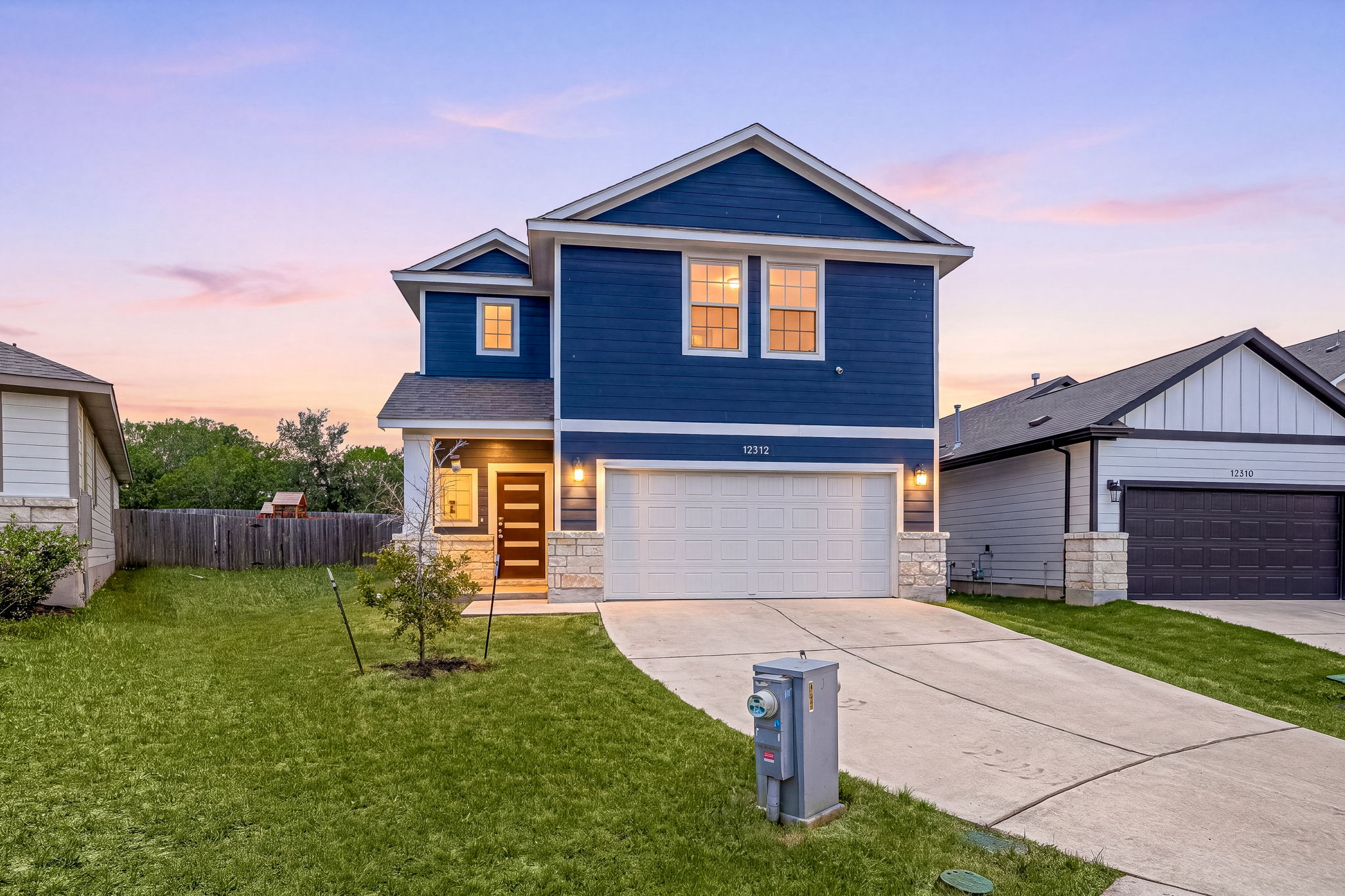 12512 Zenyatta Dr — photo