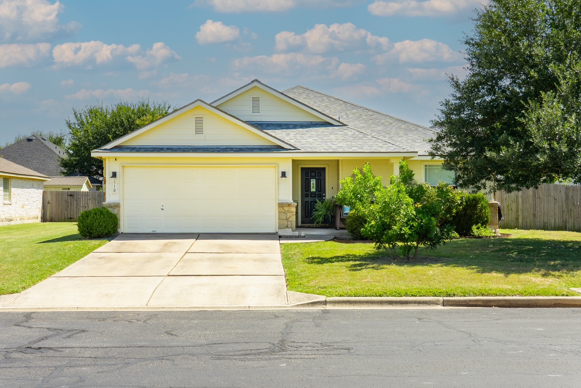 310 Bubbling Brook Dr — photo