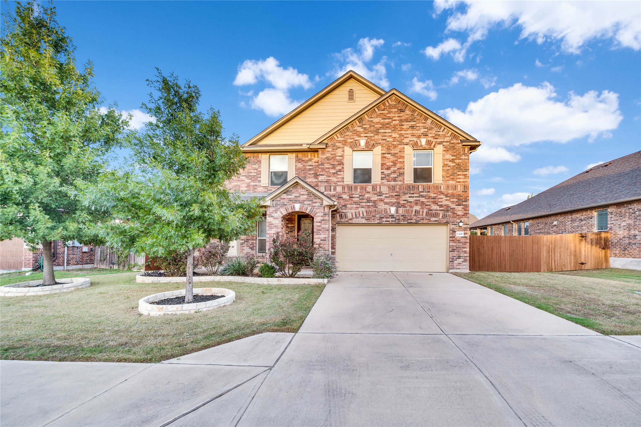 1305 Ignacia Dr — photo