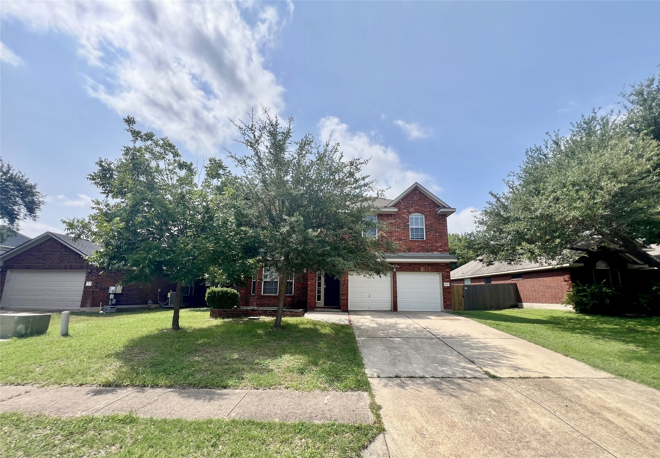 1111 Glendalough Dr — photo