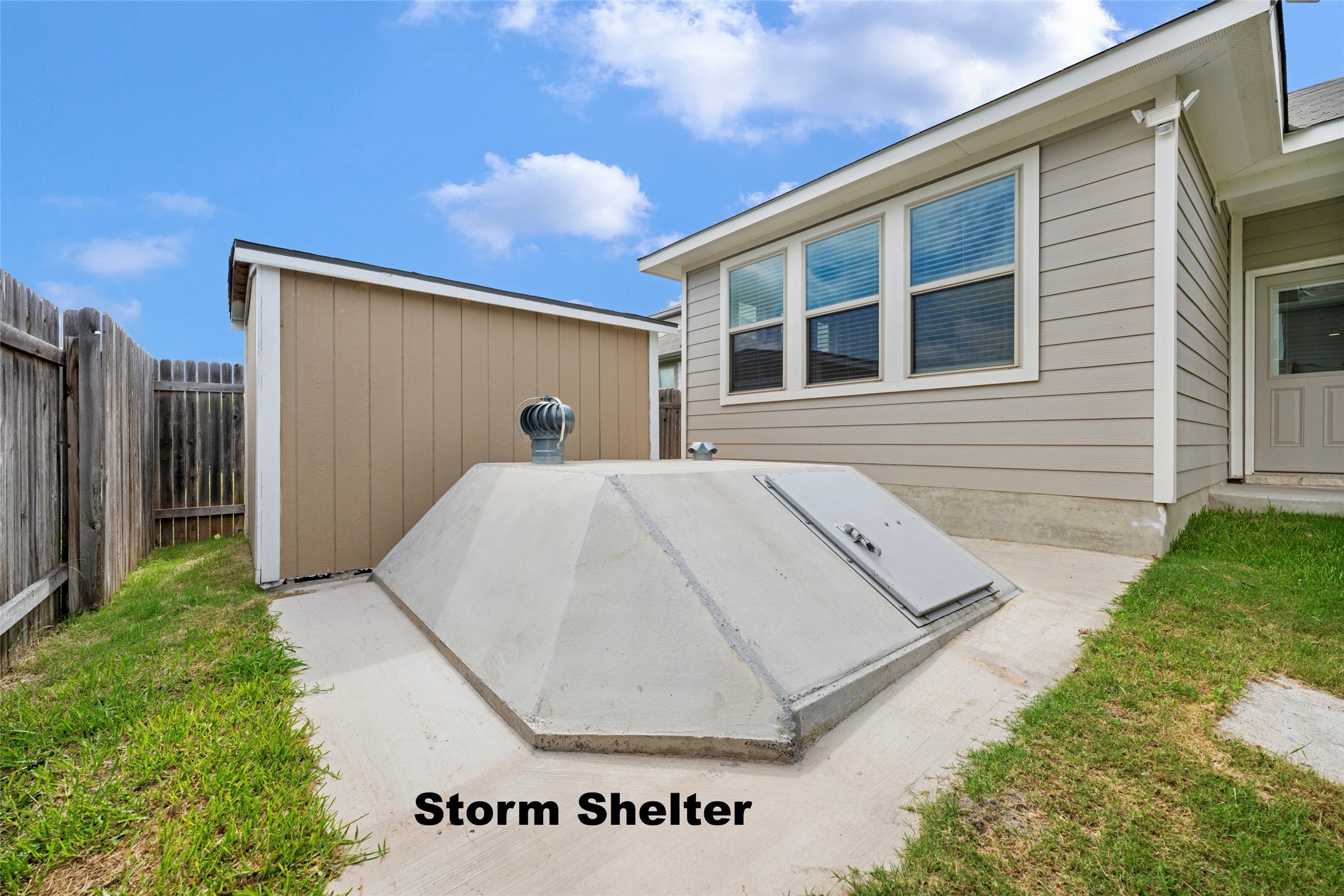 101 Quiet Man Dr — photo
