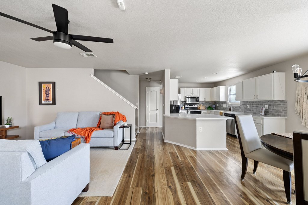 8816 Milton Lease Dr — photo