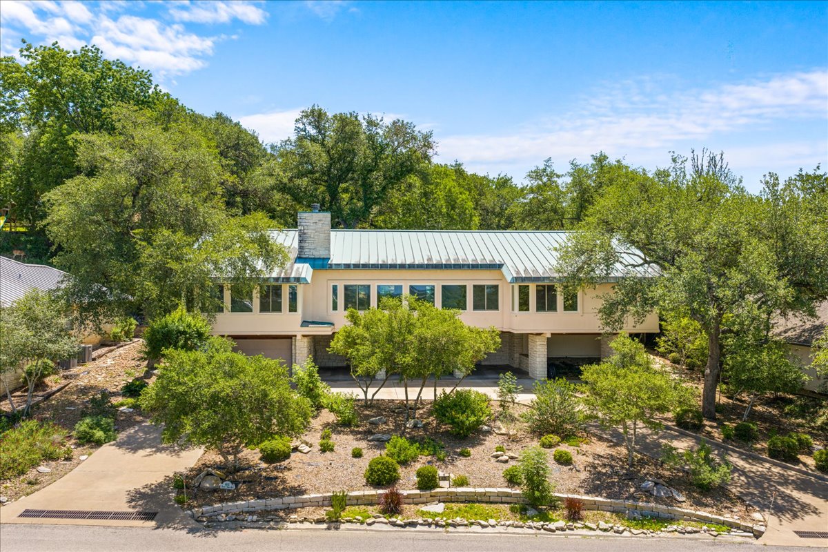 405 Valley View Dr — photo