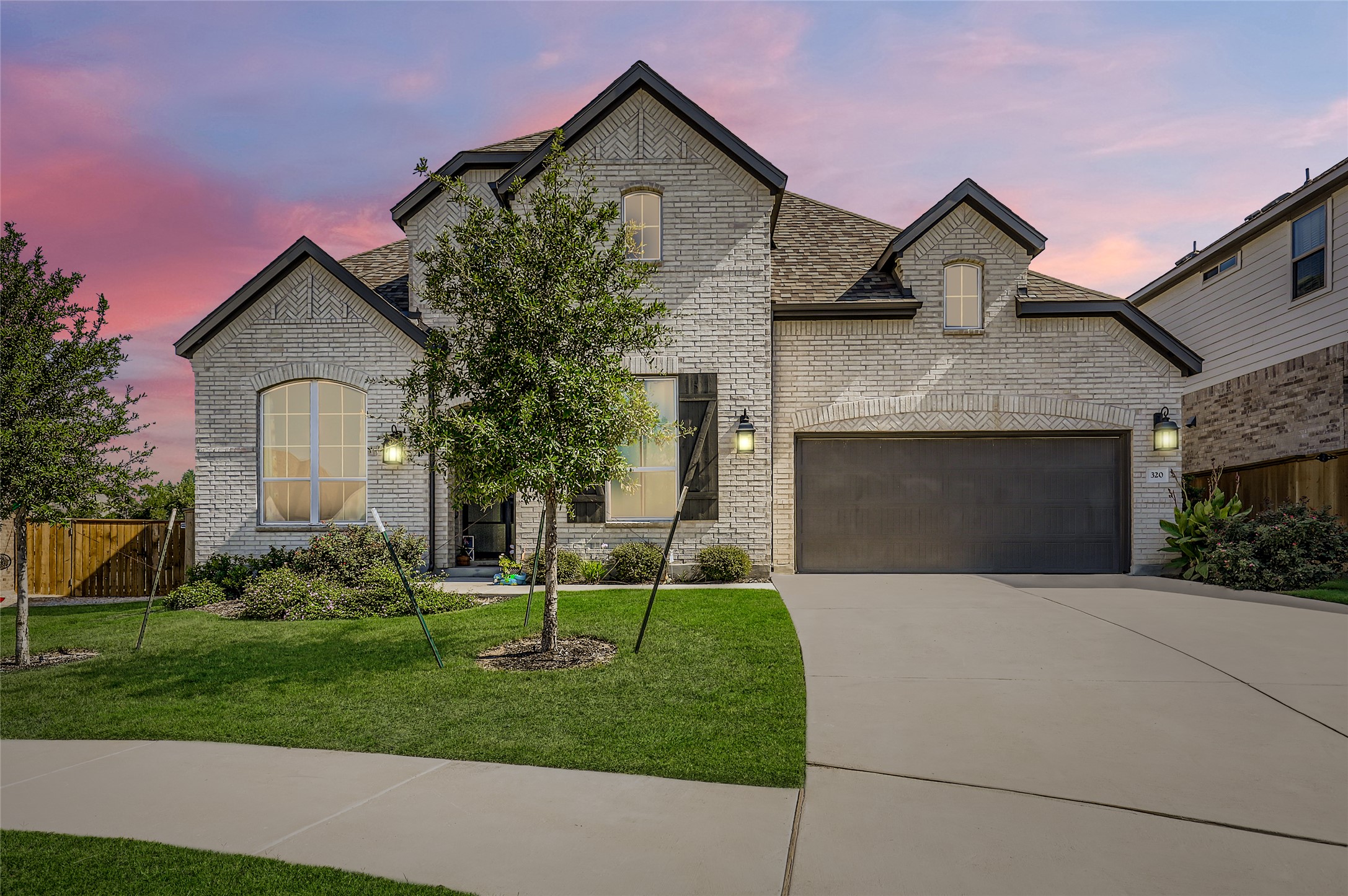 320 Autumn Oak Way — photo