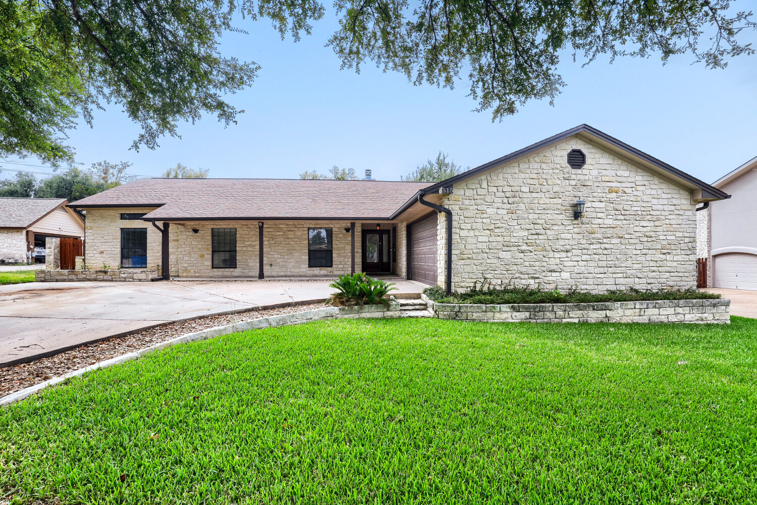 515 Rolling Green Dr — photo