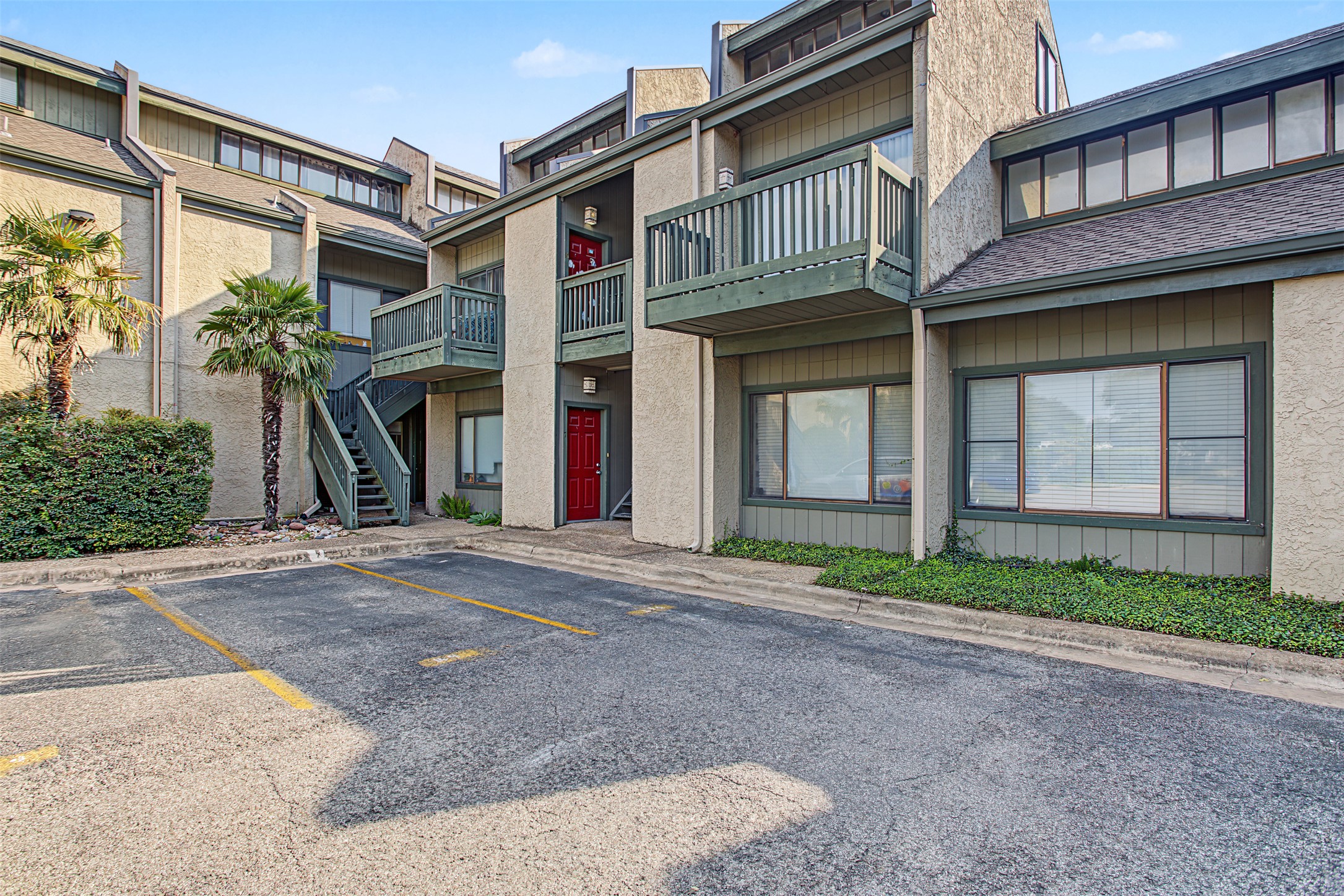 601 Nelray Blvd Unit 17 — photo