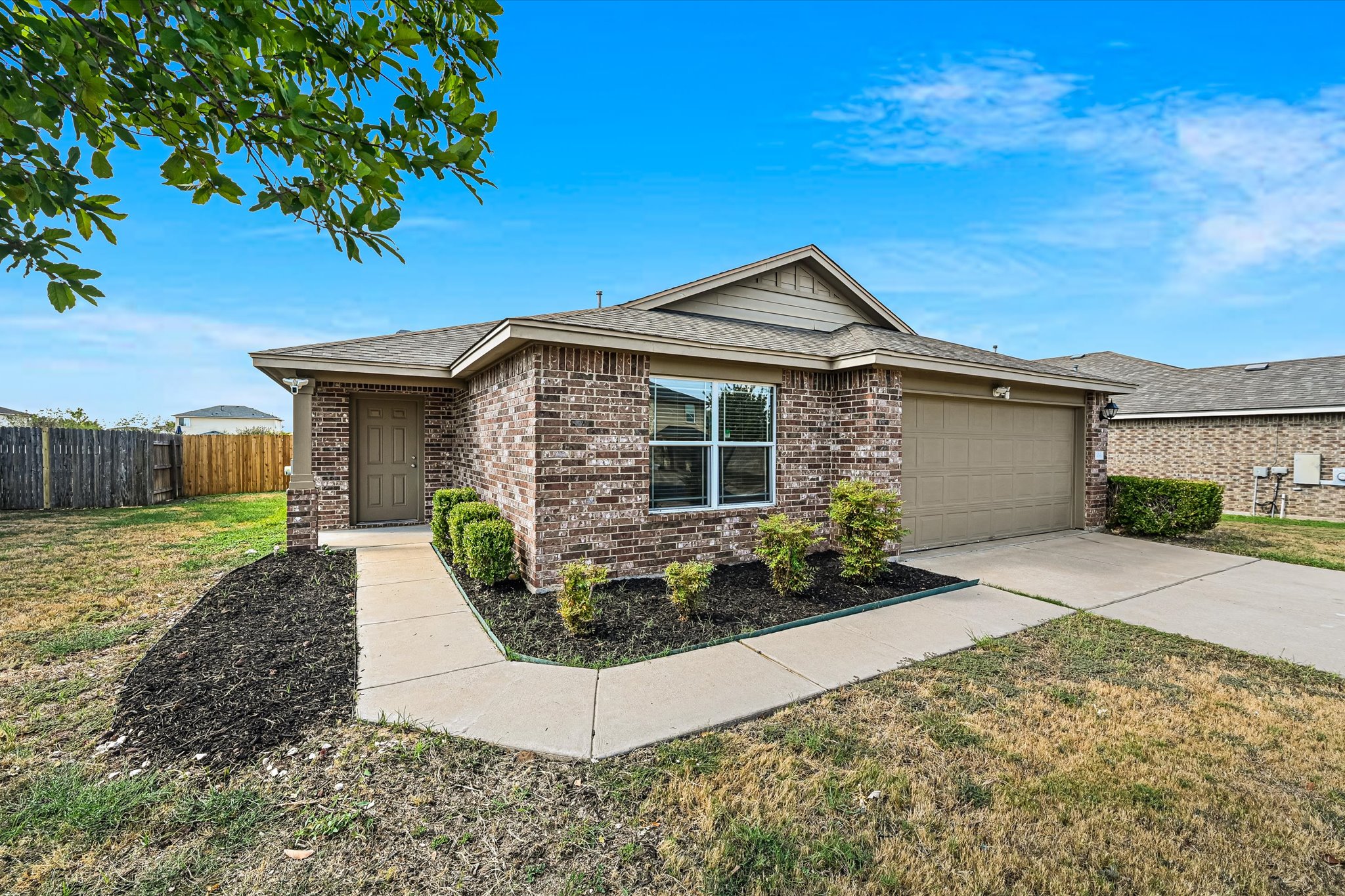 104 Steel Shot Ct — photo