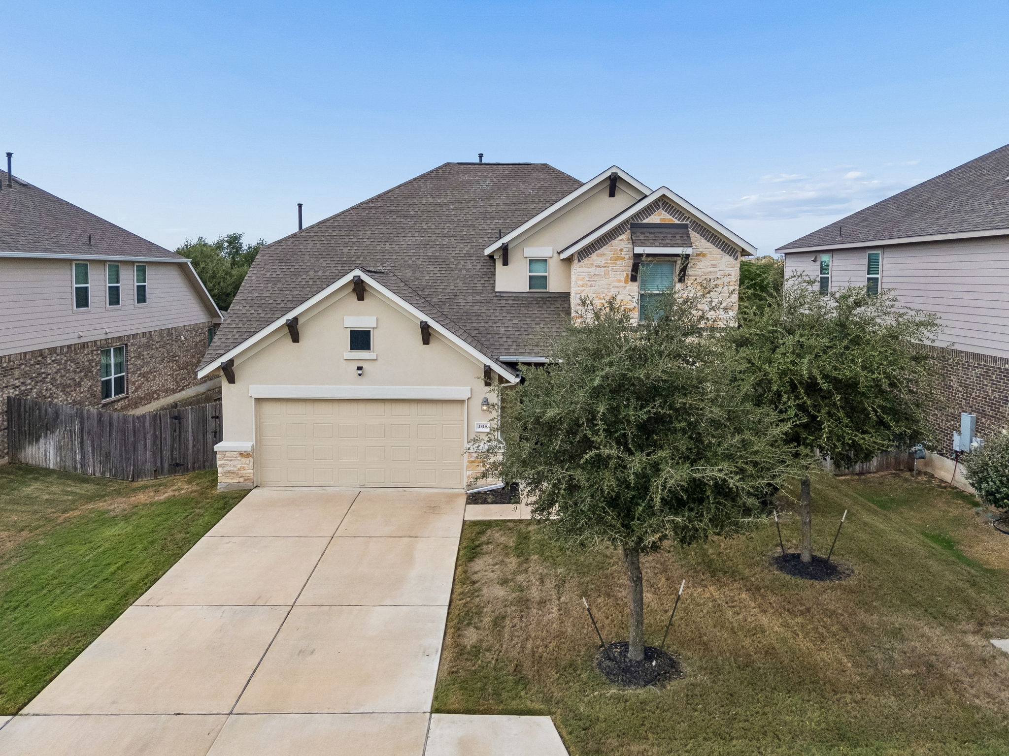 4316 Promontory Point Trl — photo