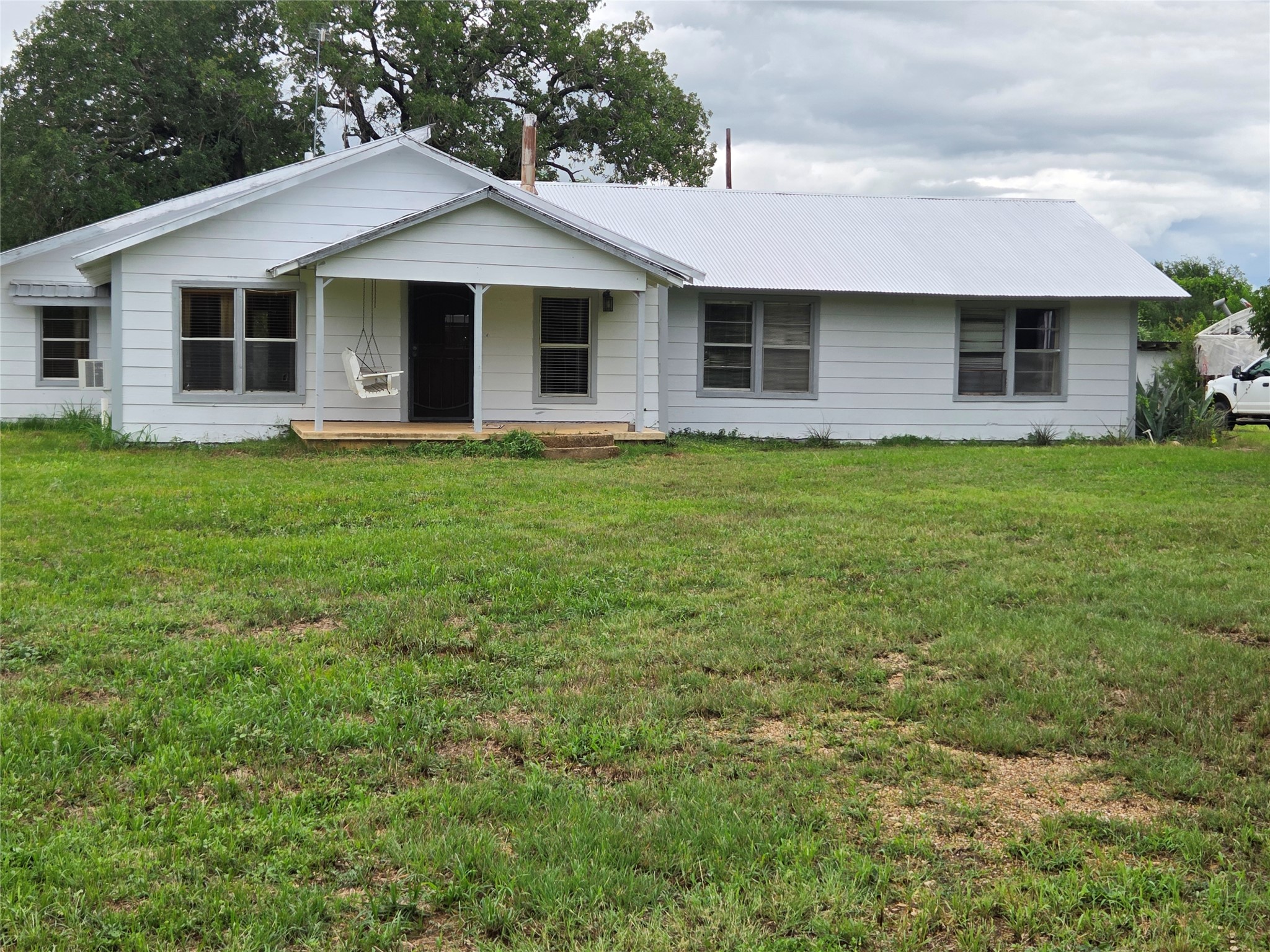 3165 CR 302 — photo