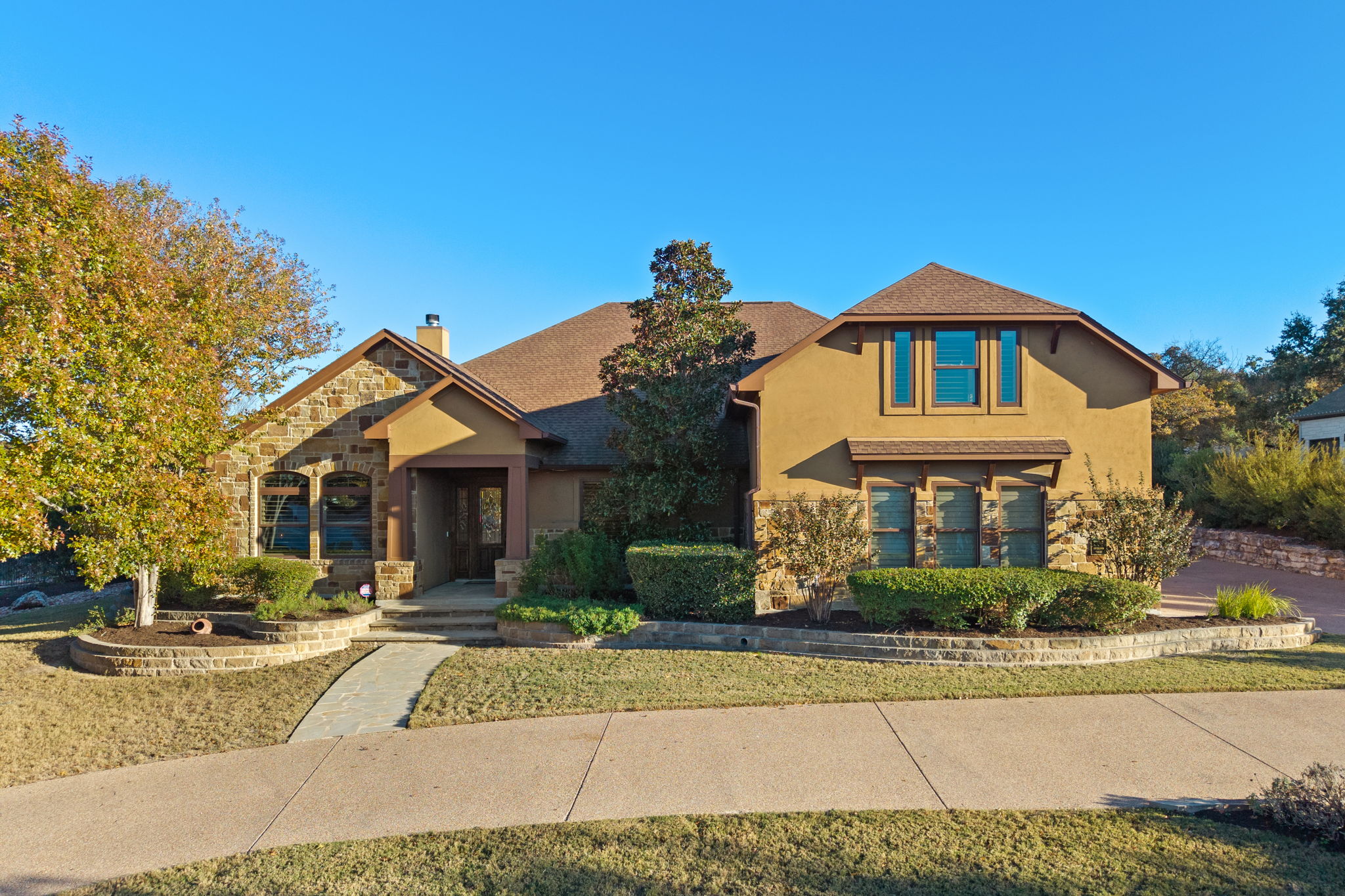 204 Overlook Ct — photo