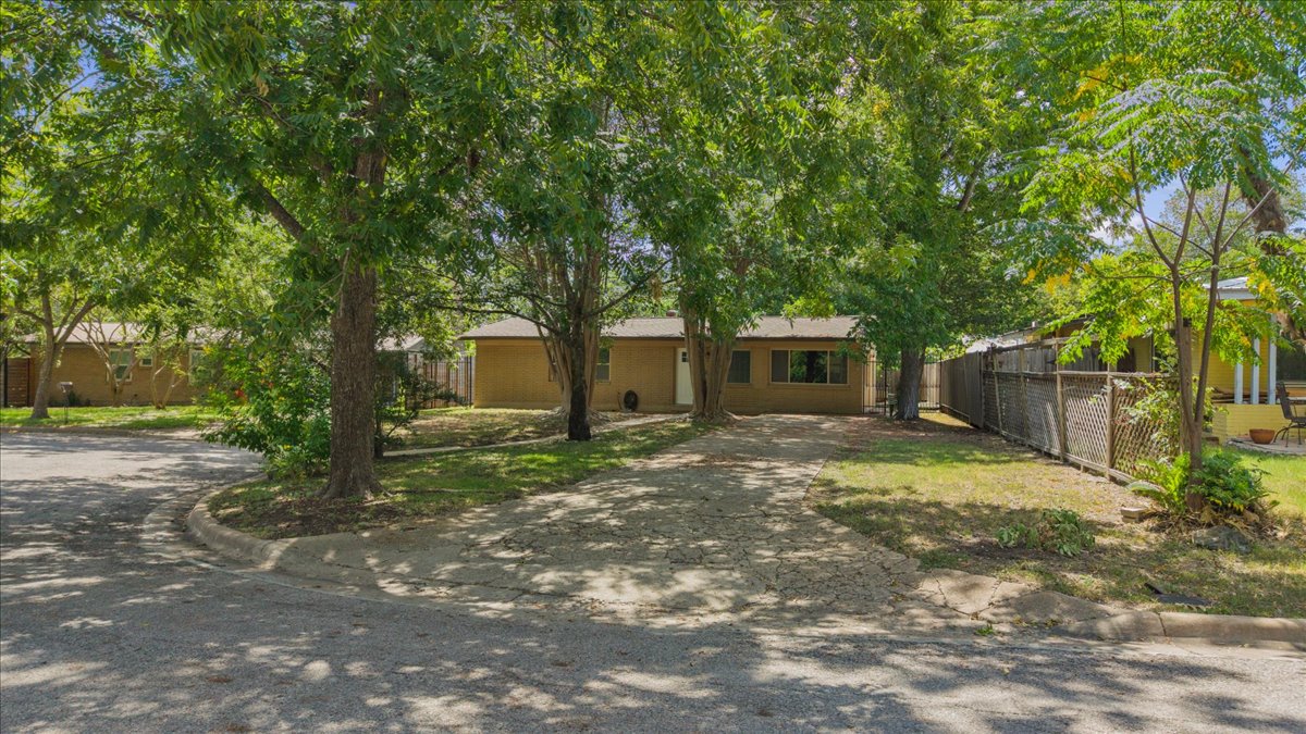 7604 Robalo Road, Austin, TX 78757 — photo 3