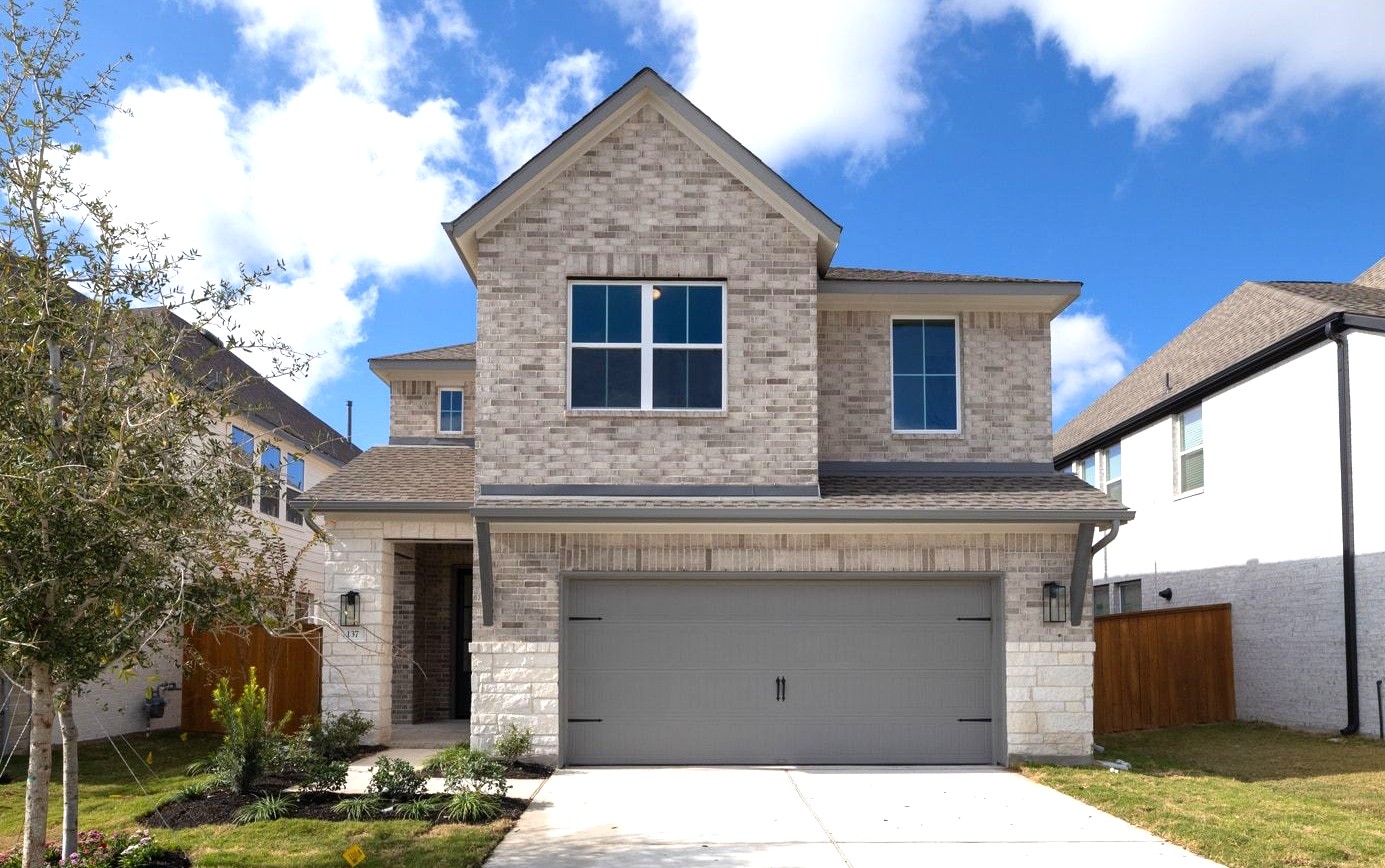 137 Emerald Grove Dr — photo