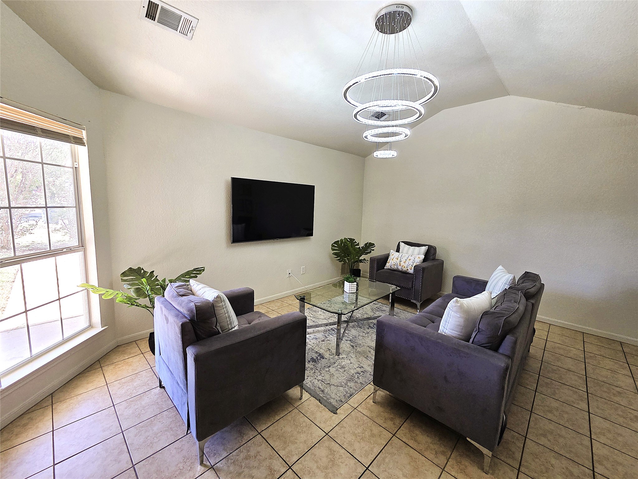 4506 Ronald Dr — photo