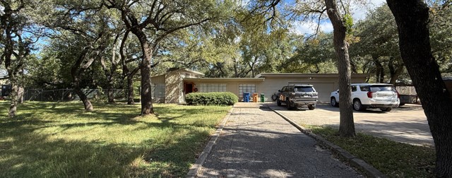 12719 Dakota Ln — photo