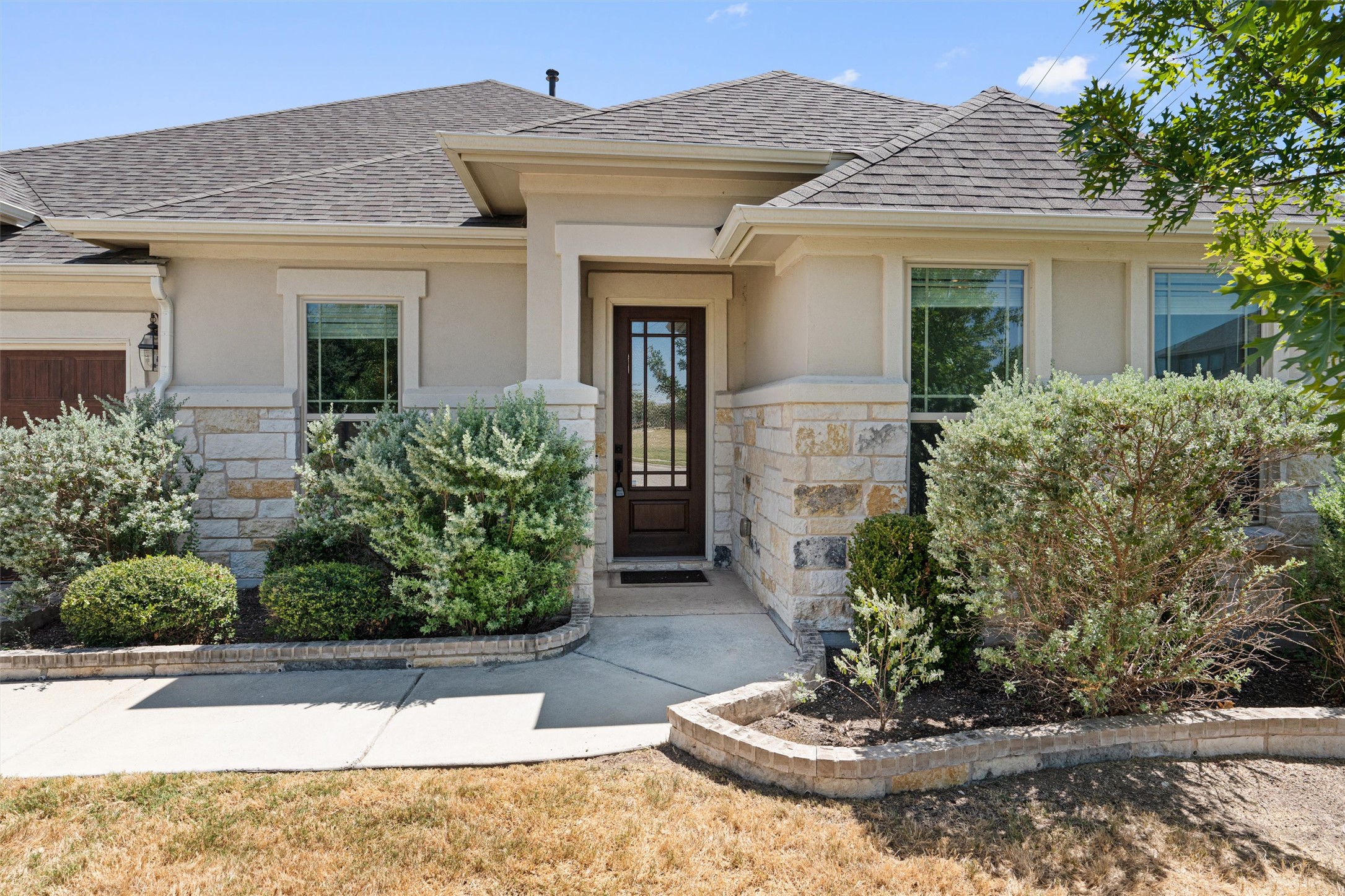 1205 Knowles Dr — photo