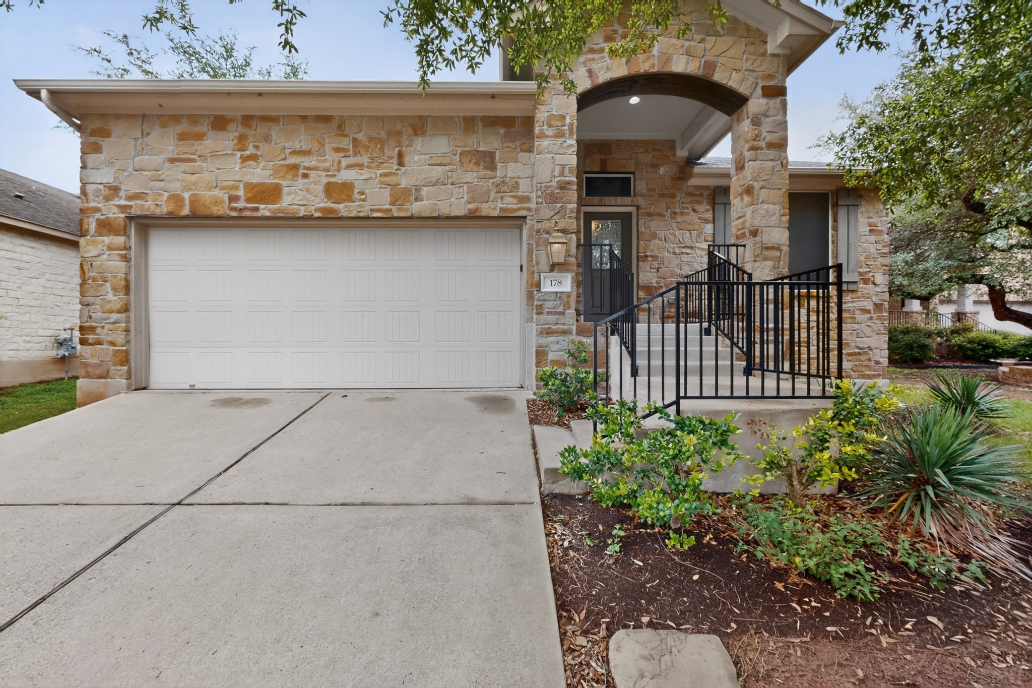 178 Limestone Trl — photo