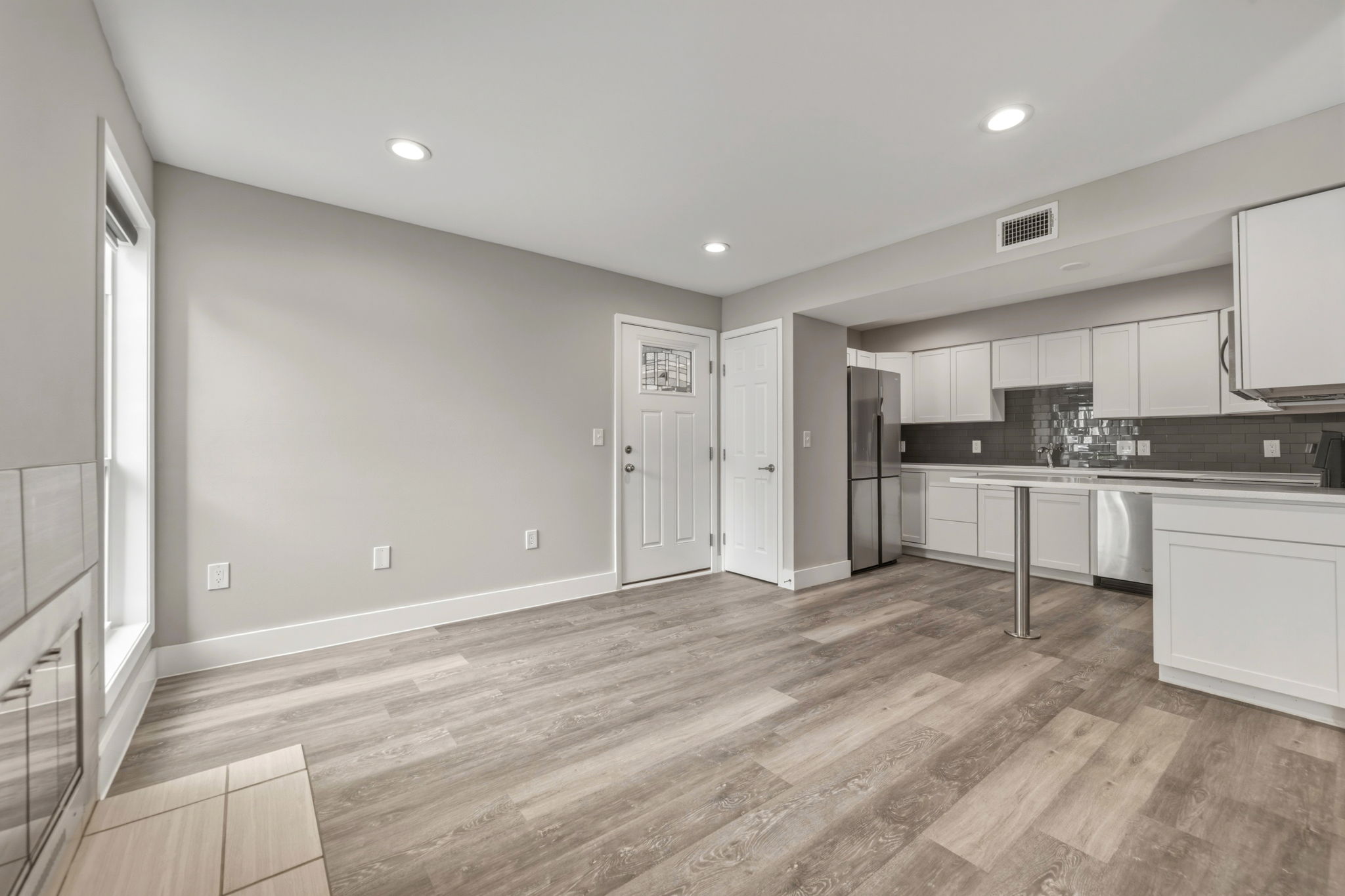 935 La Posada Dr 144 — photo