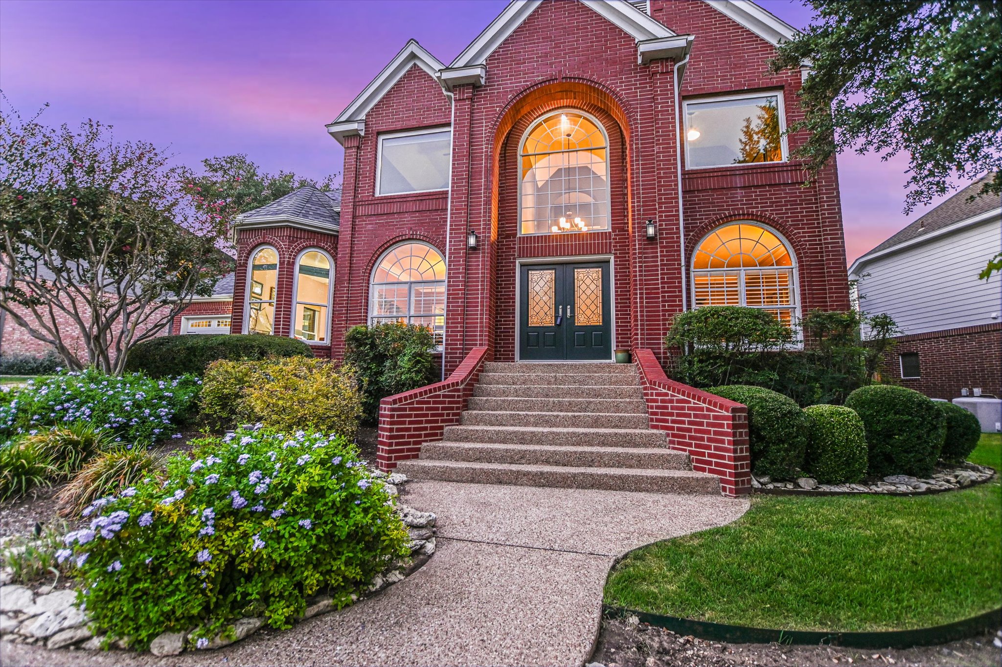 2302 Cliffs Edge Dr — photo