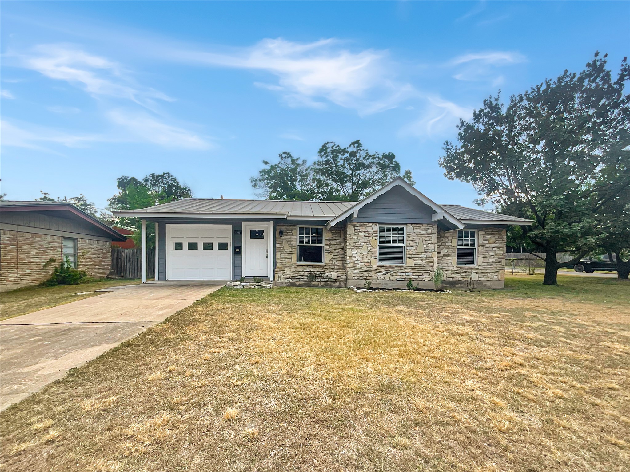 8801 Parkfield Dr — photo