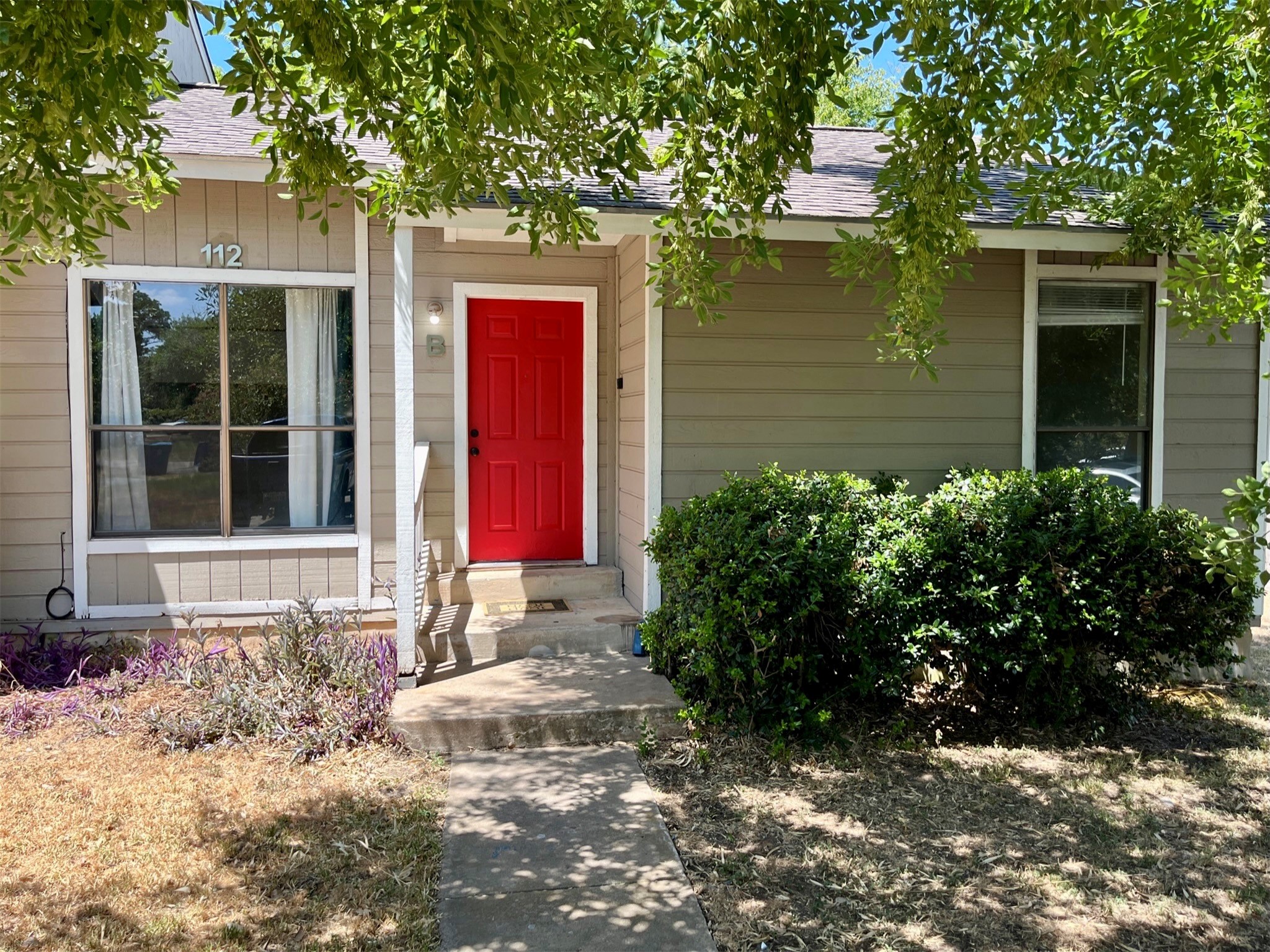 112 Hillside CV B — photo