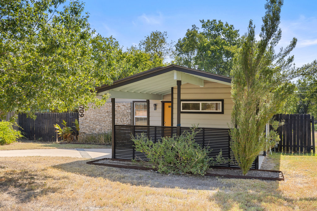 4709 Mount Vernon Dr — photo
