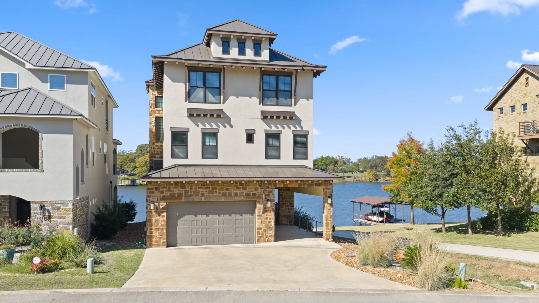 624 Waterside Dr — photo