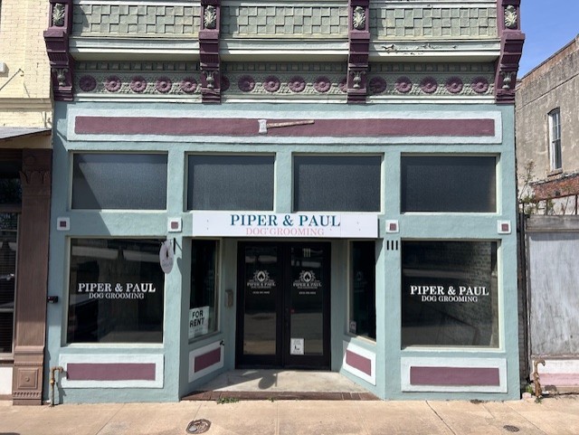 111 N Main St — photo