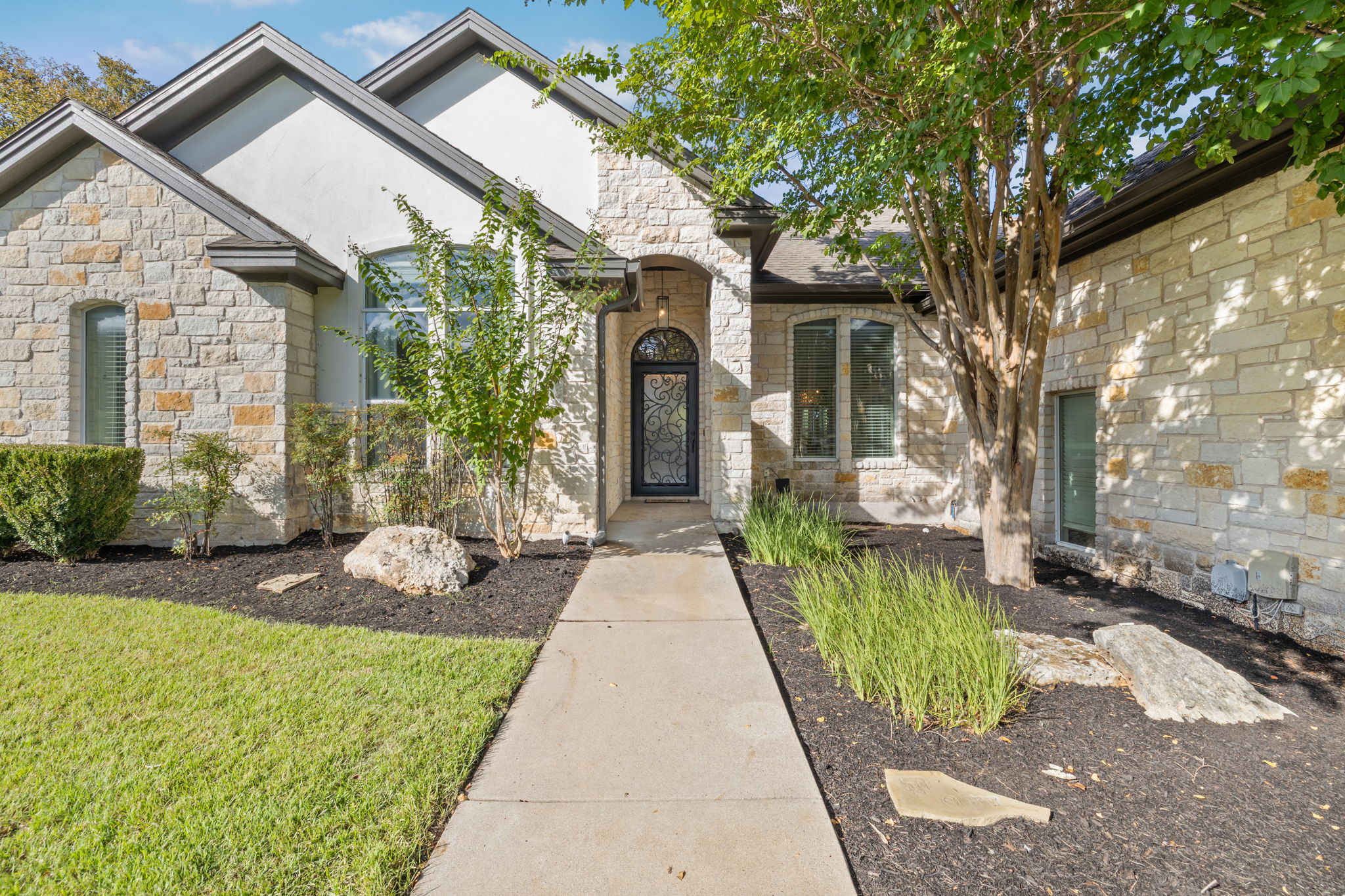 409 New Lido Dr — photo