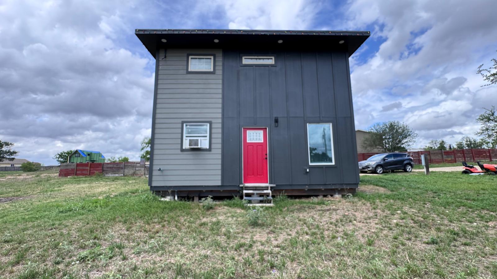 103 Crystal Cliffs Dr — photo