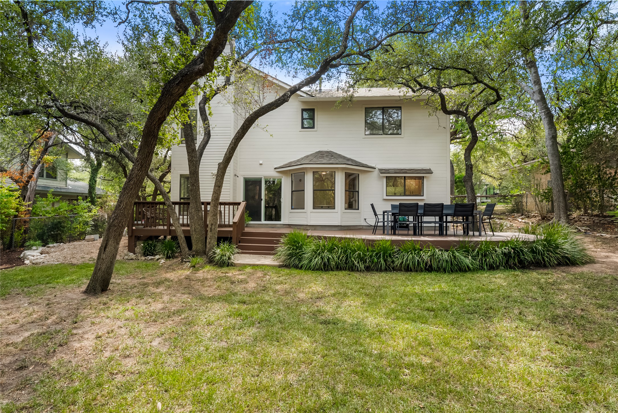 108 W Spring Dr — photo