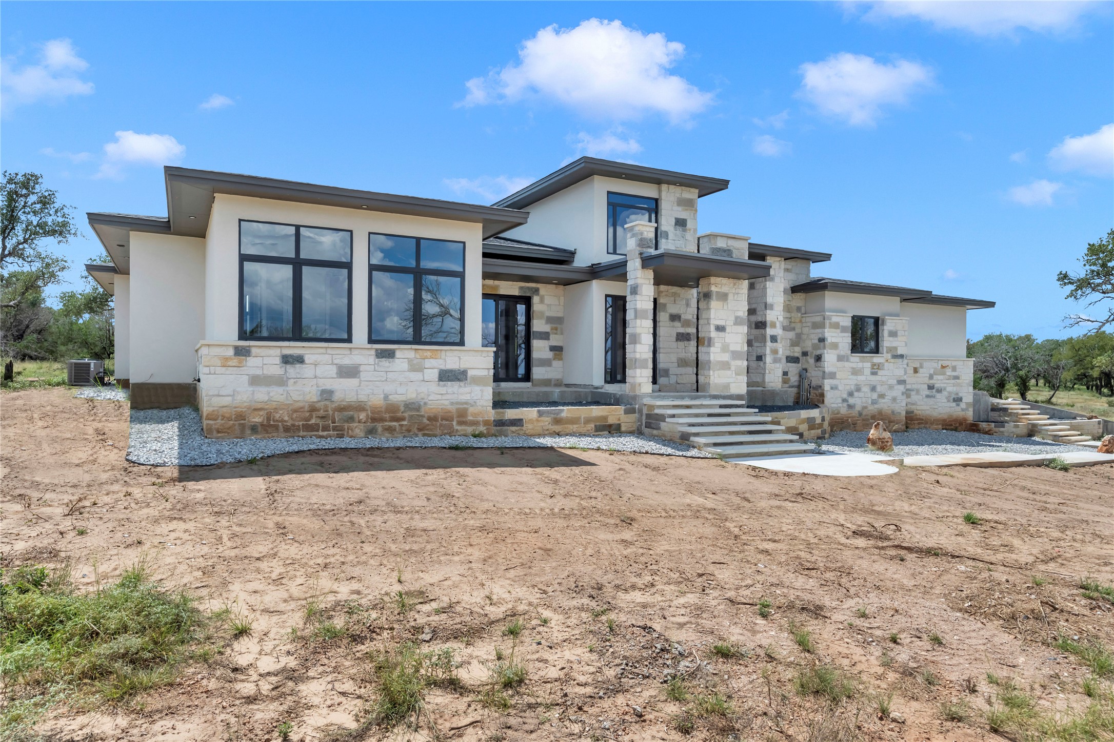 6507 Ranch Rd 962 W, Round Mountain, TX 78663 — photo 2