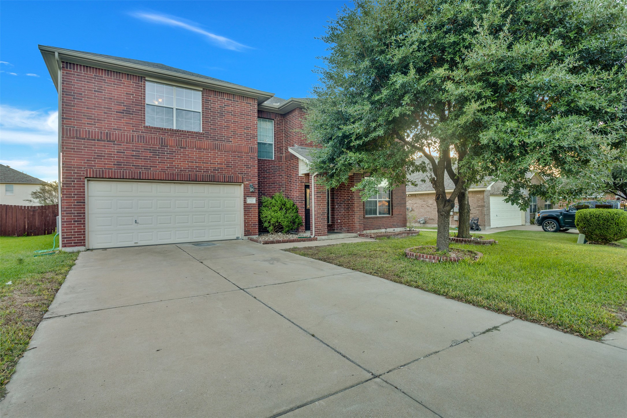 917 Abbeyglen Castle Dr — photo