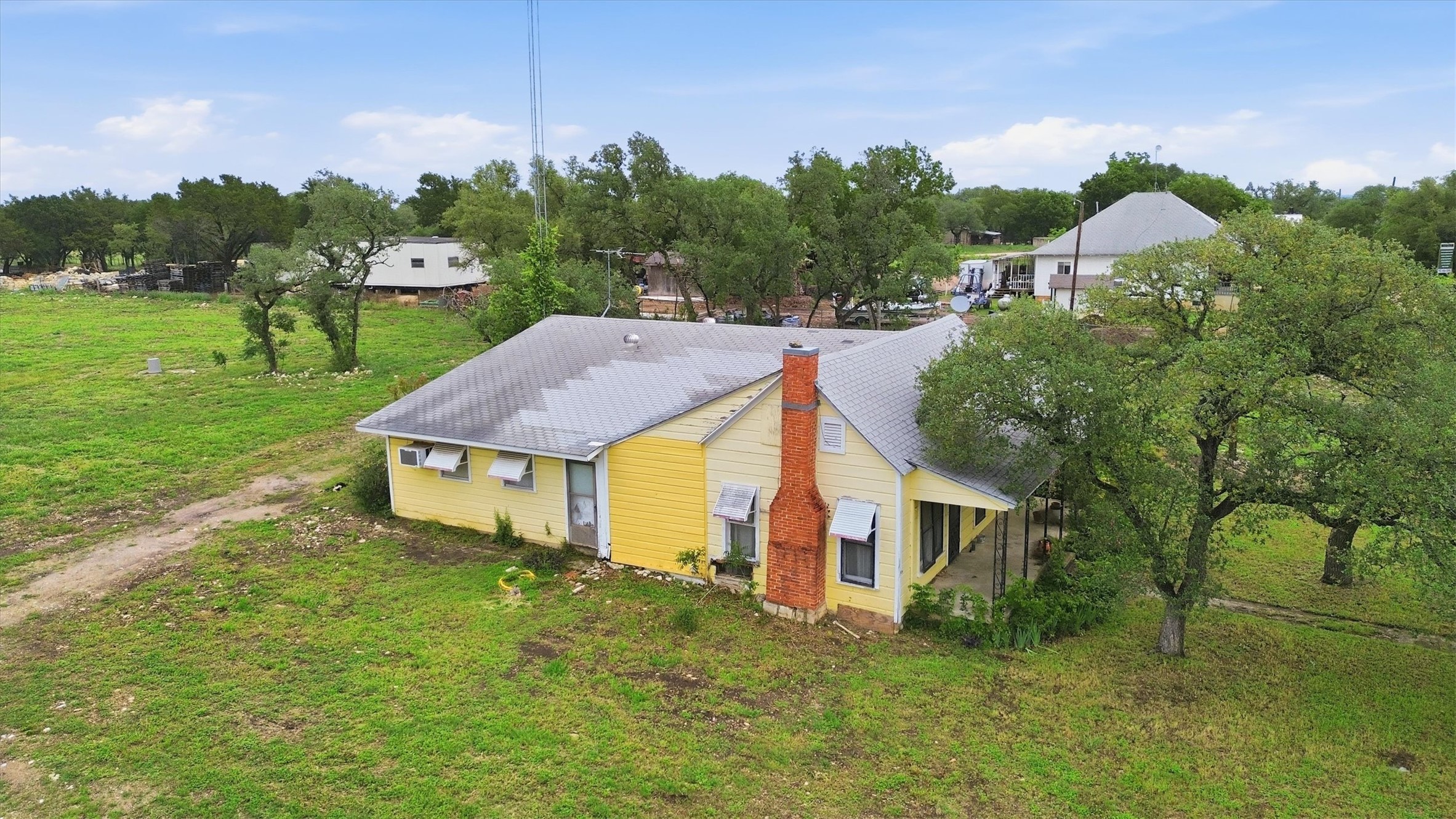 704 FM 2657 — photo