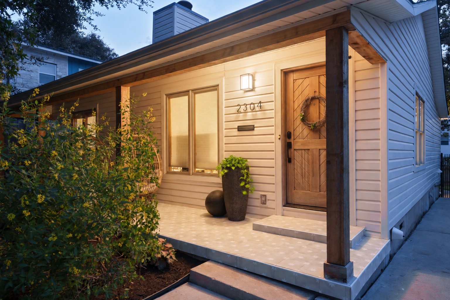 Home in Austin, TX 78704 — photo 2